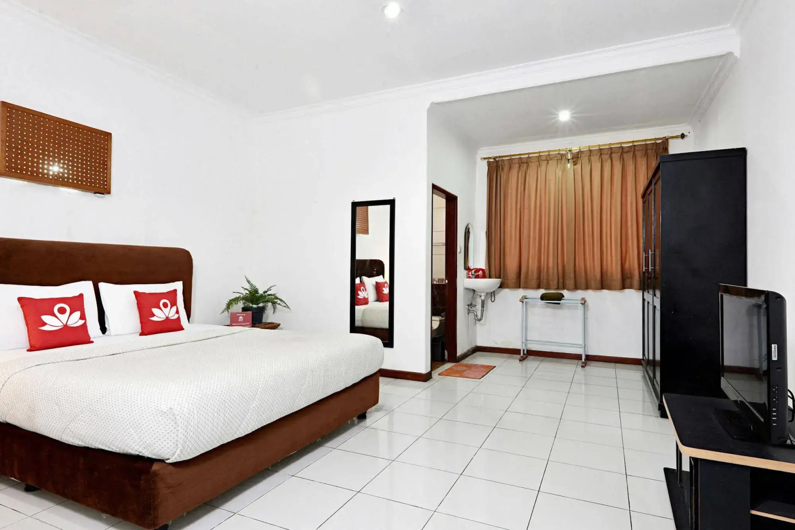 Zenrooms Villa Duta