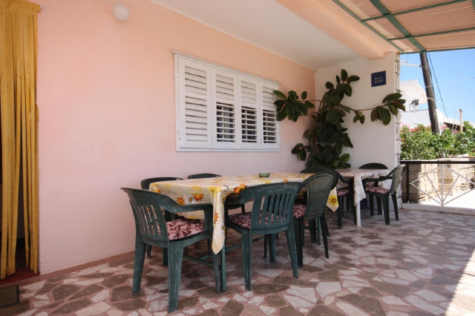 Room Mare - economy rooms: R3 Sucuraj, Island Hvar