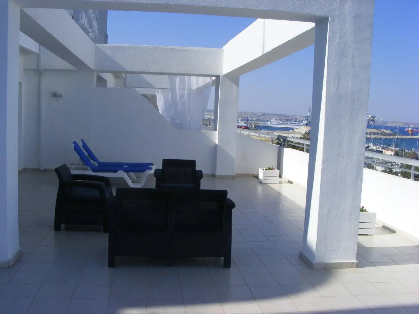 Sun Hall Beach Hotel Apts.