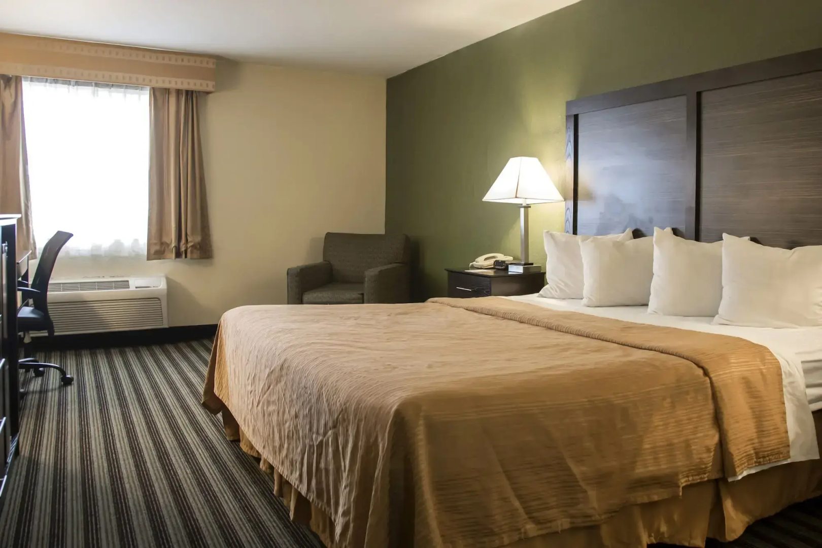 Quality Inn & Suites Loves Park near Rockford