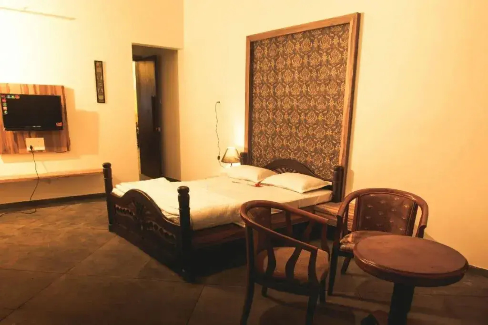 Grape County Eco Resorts