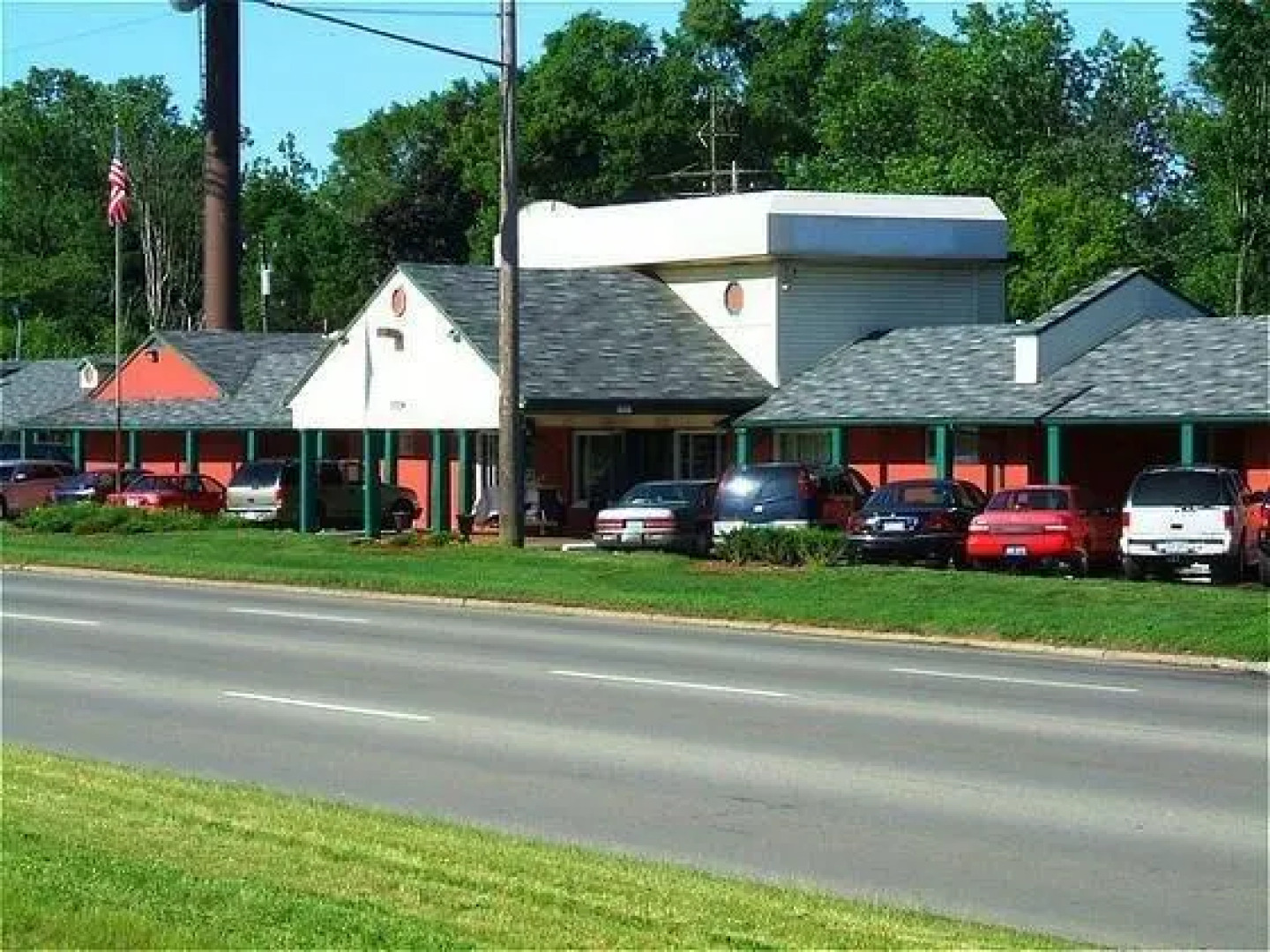 A Victory Inn and Suites - Detroit