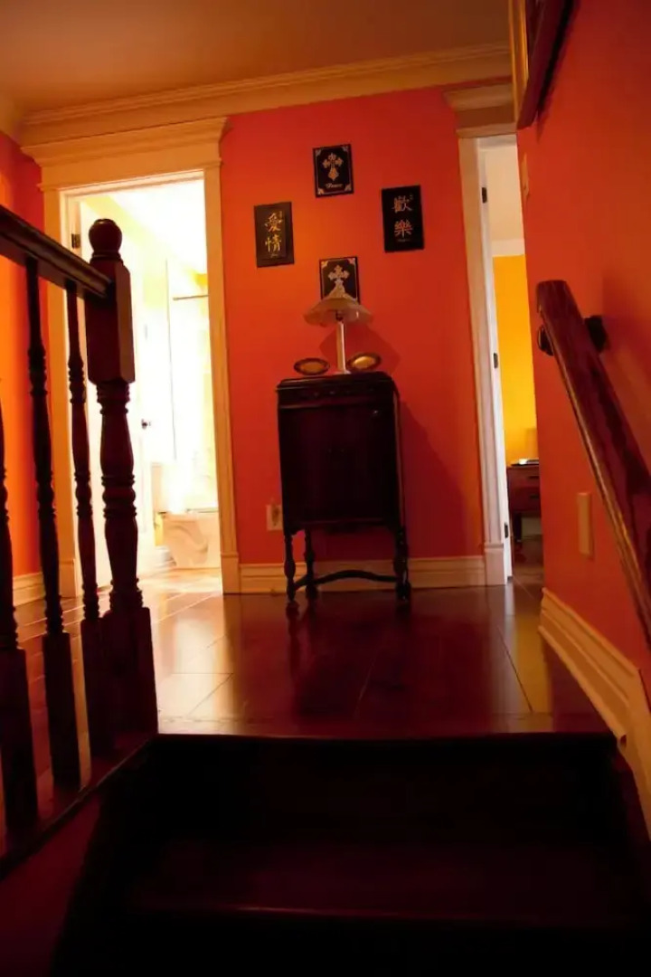 The Hidden Treasure - Le Trésor Caché