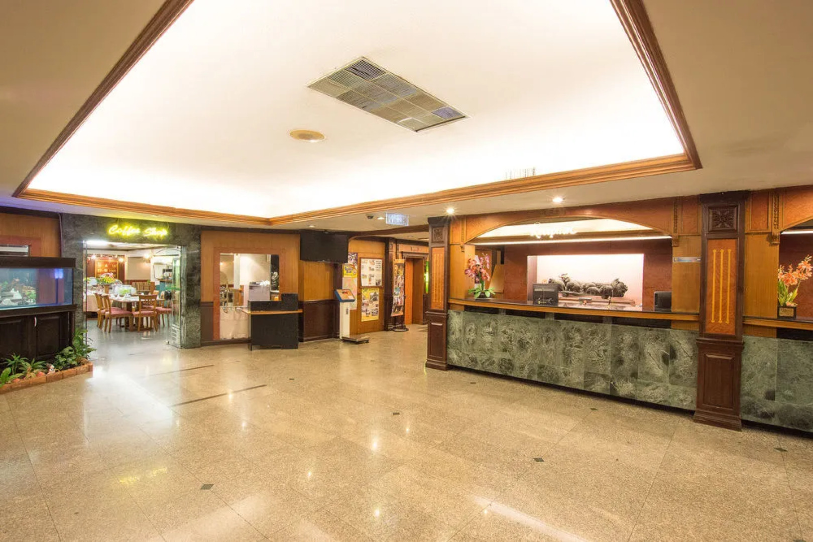 Nomads De Moc, Bangkok