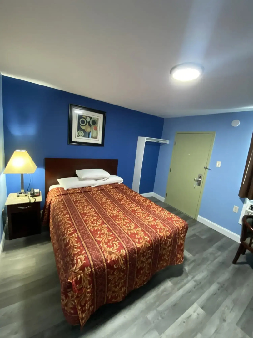 Red Carpet Inn and Suites