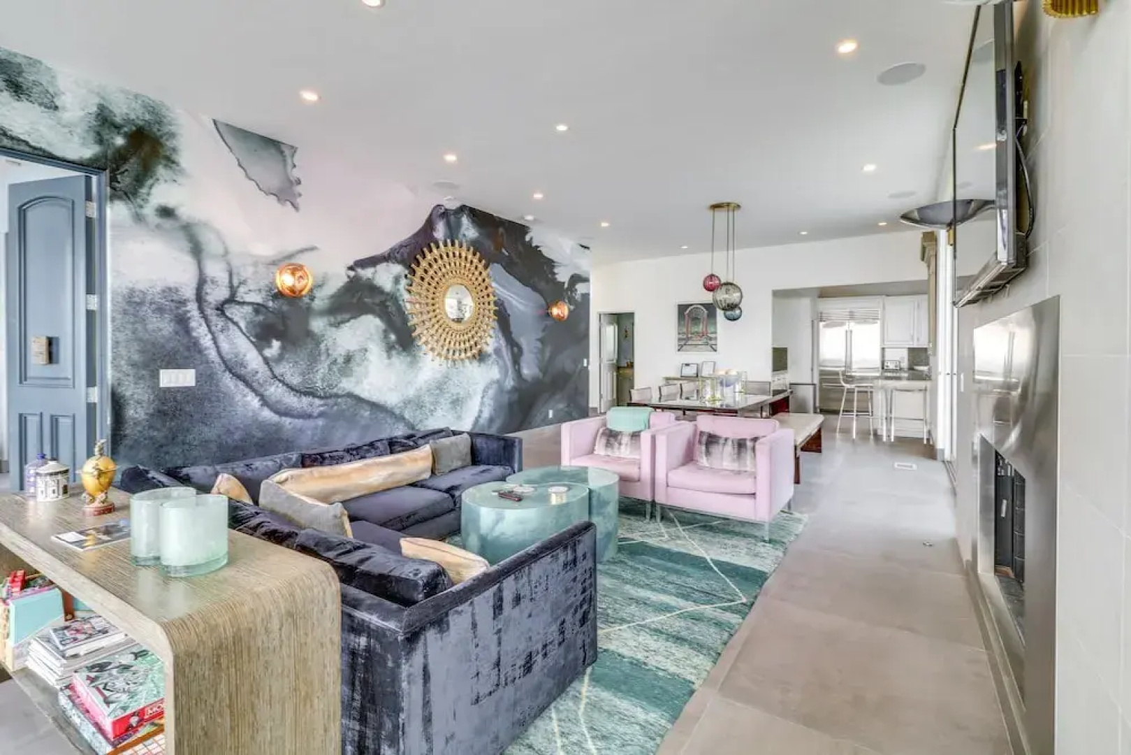 Oceanfront Apartment in Malibu w/ Beach Access!