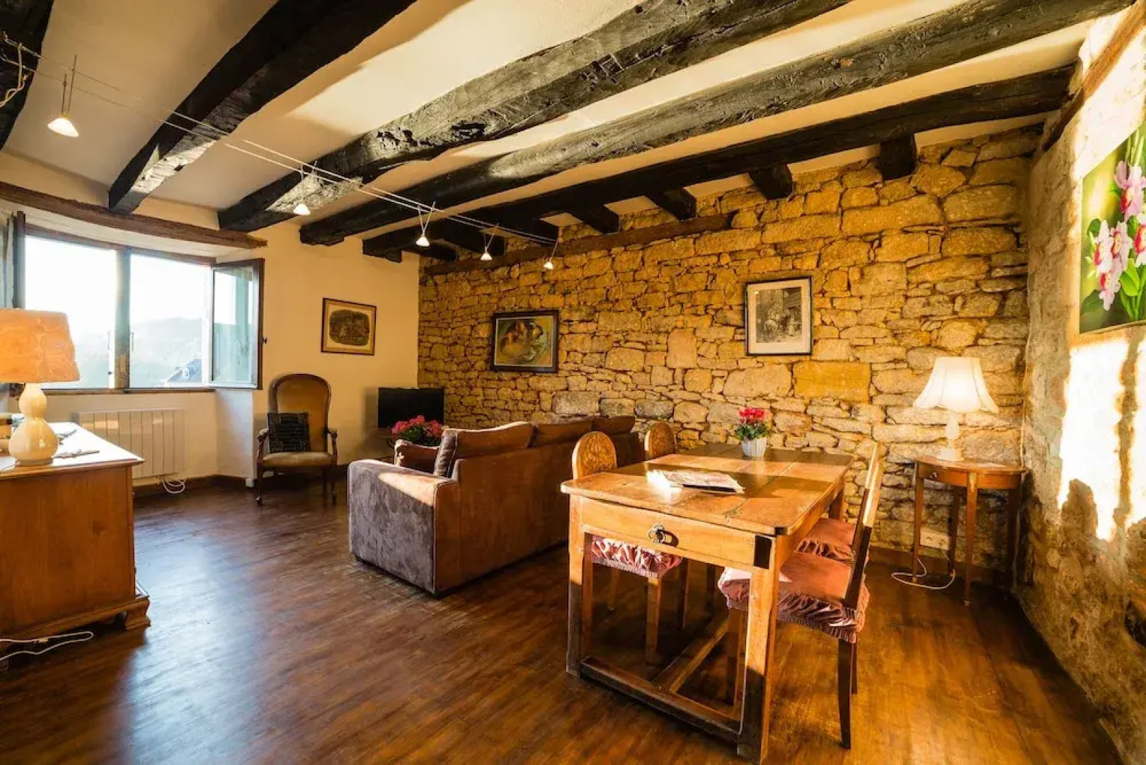 Magical view over Dordogne' s river in BEYNAC