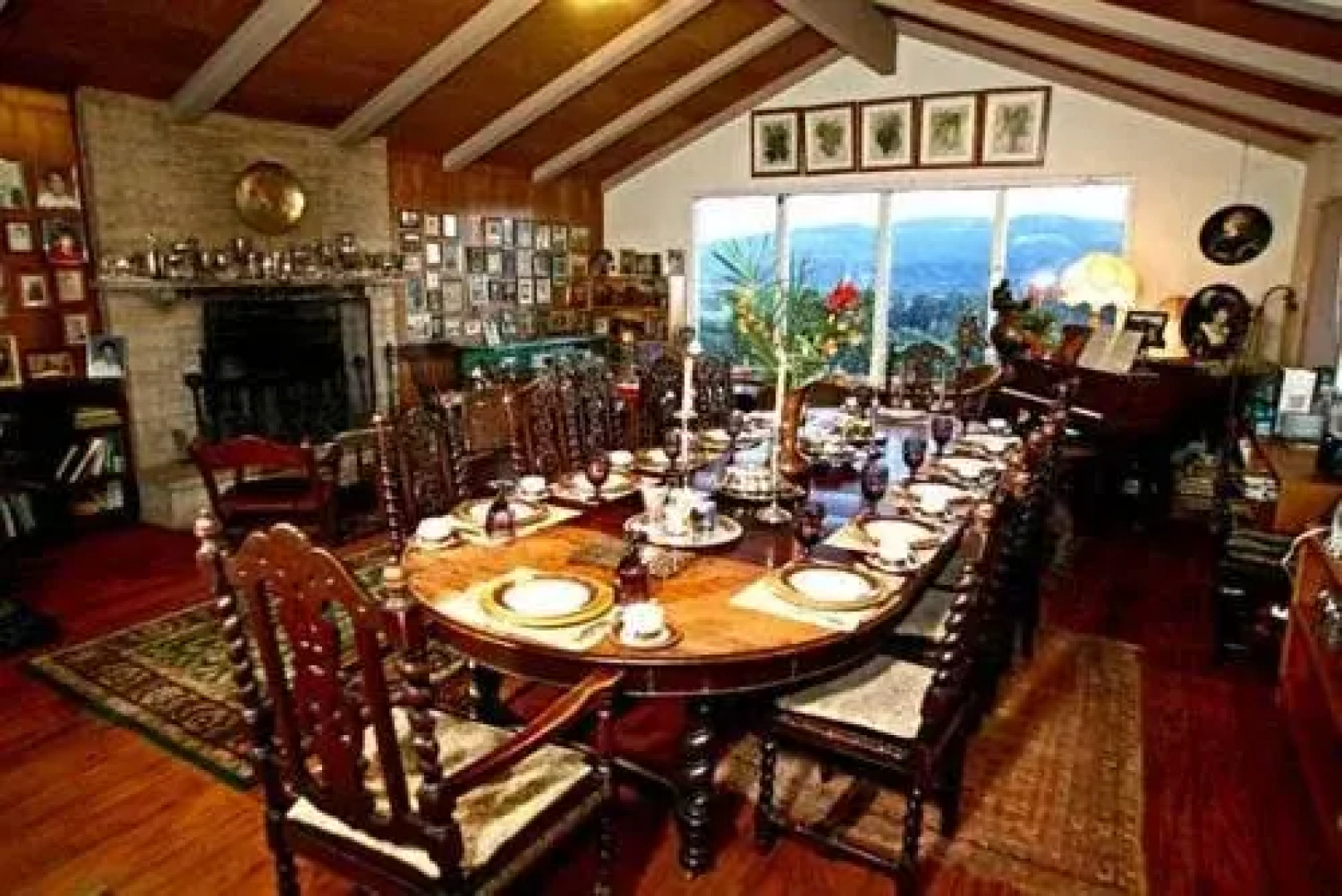 Hillcrest Country Inn Bed and Breakfast