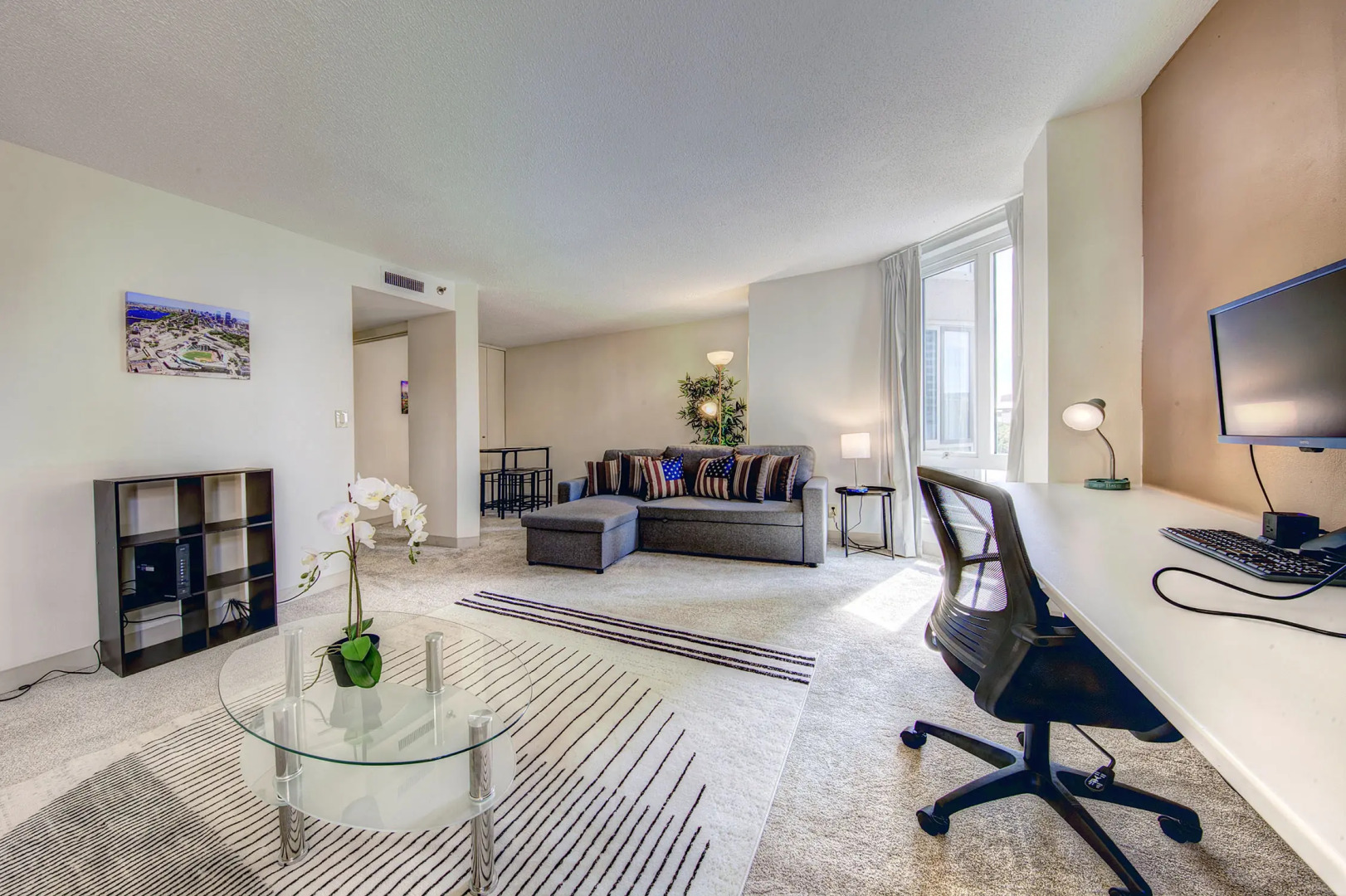 Perfect Location! Great Amenities Included!