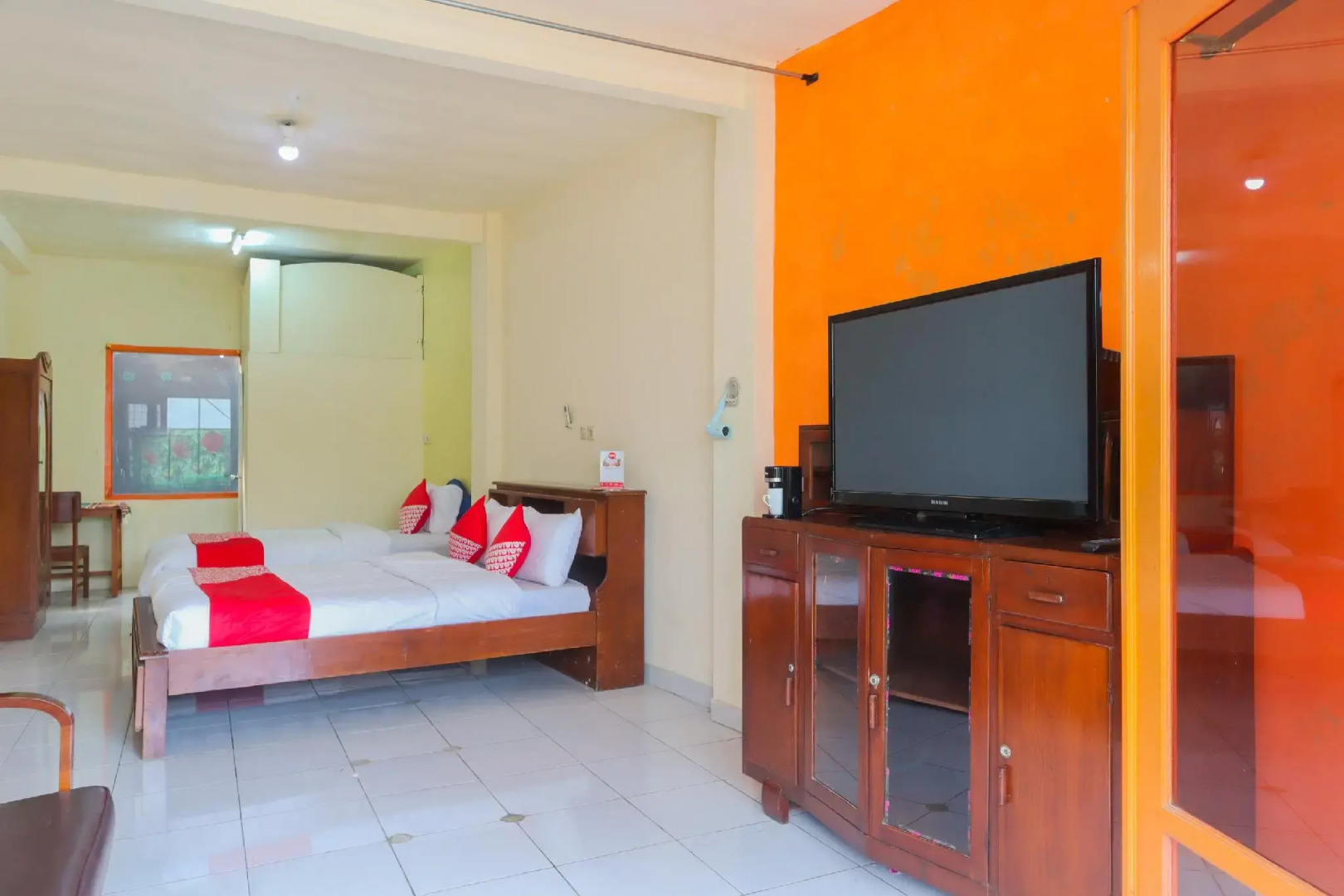 Hotel O Superbedroom