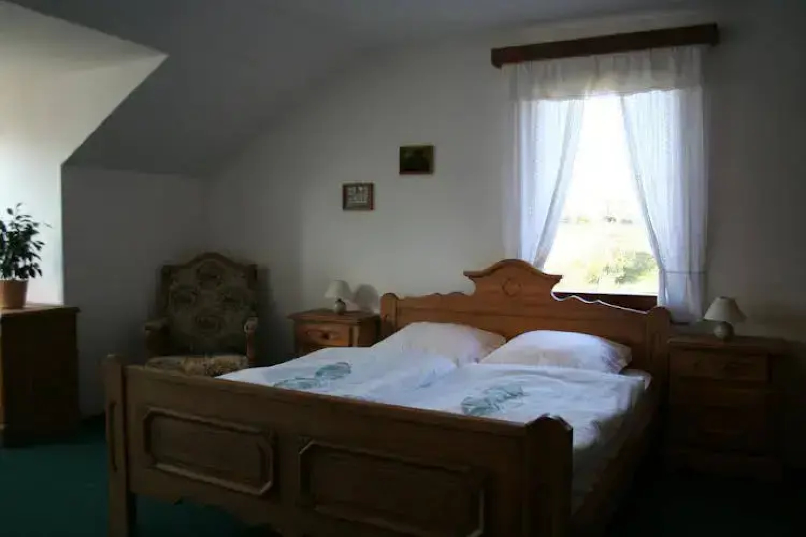 Vintazh Otel Surikova