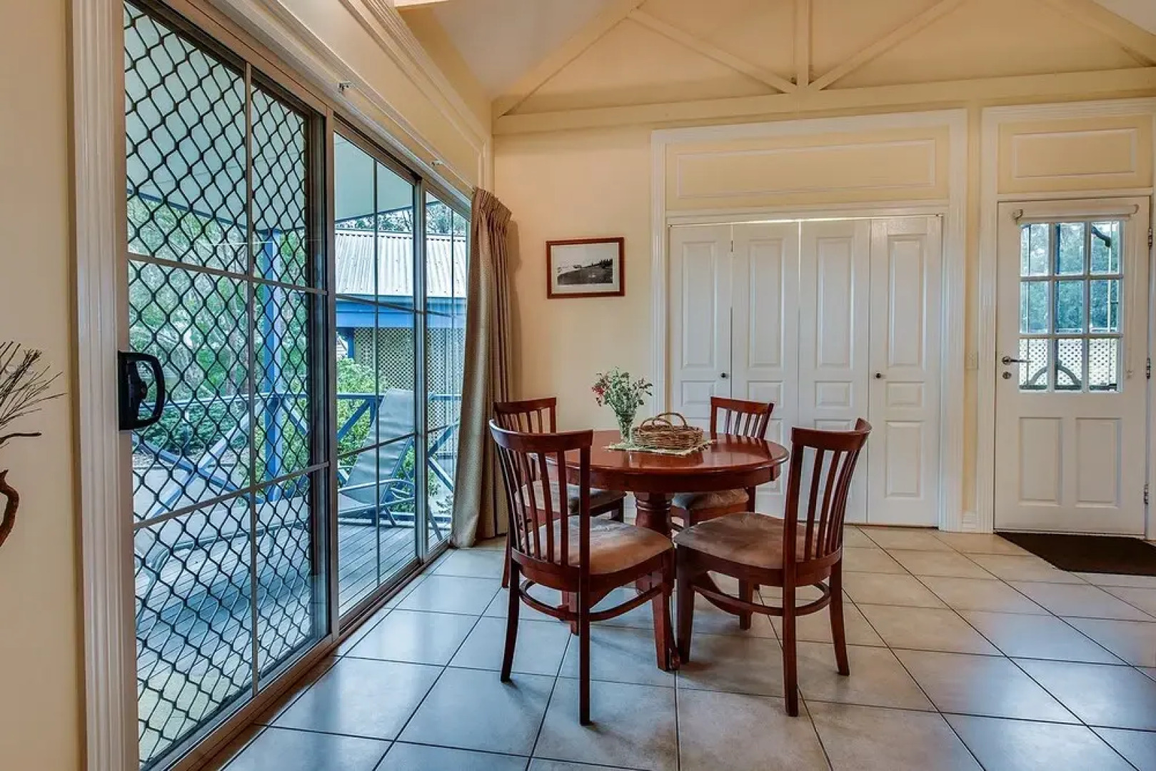 Waverley House Cottages