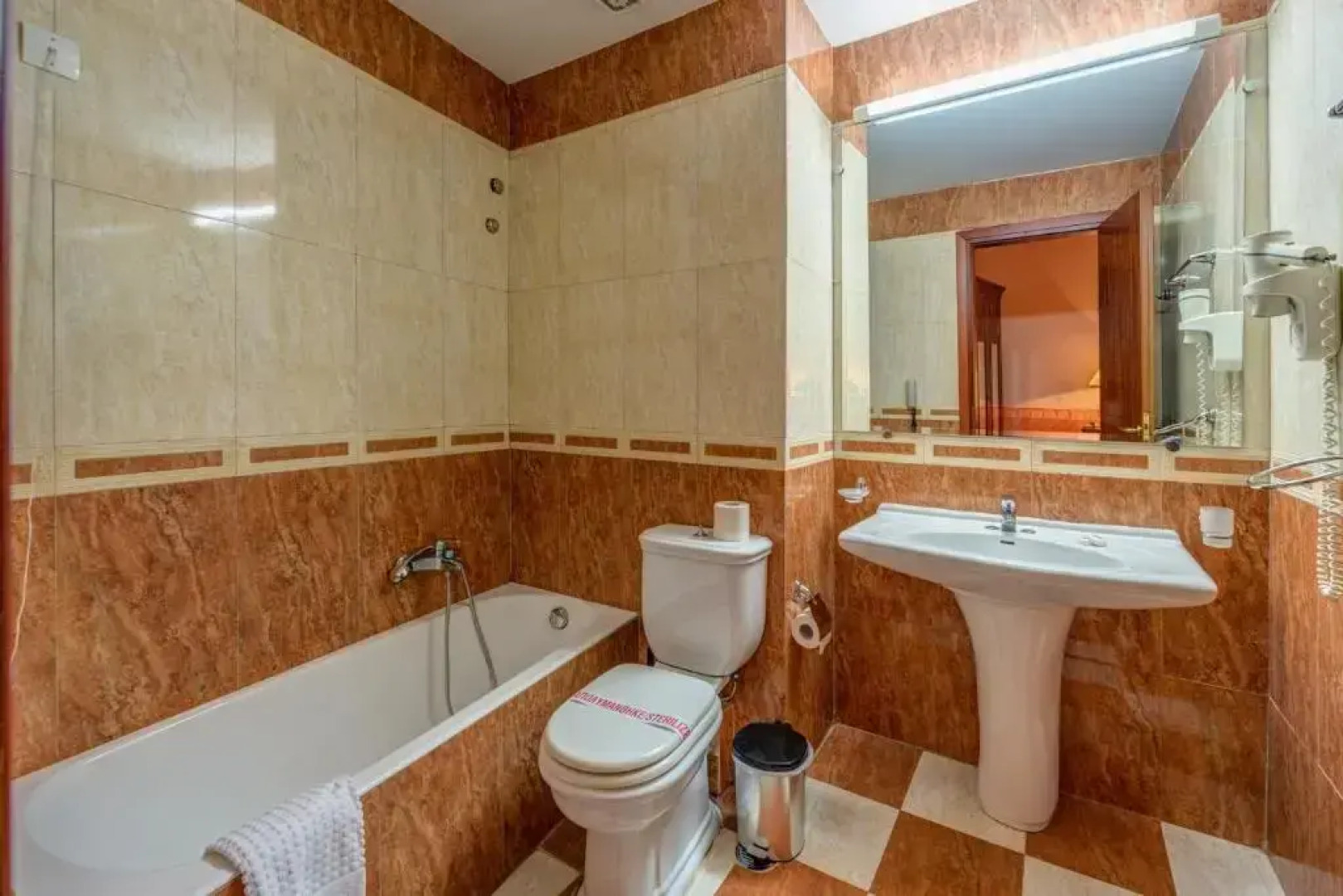 Alexios Luxury Hotel