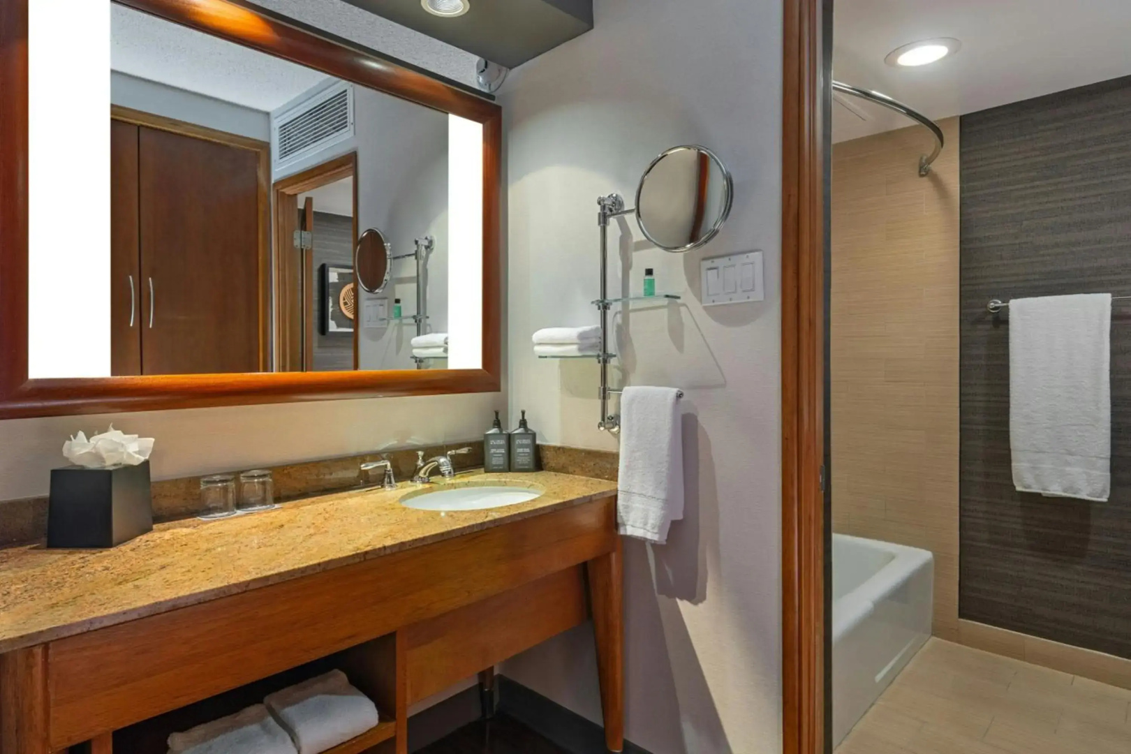 Sheraton Albuquerque Airport Hotel