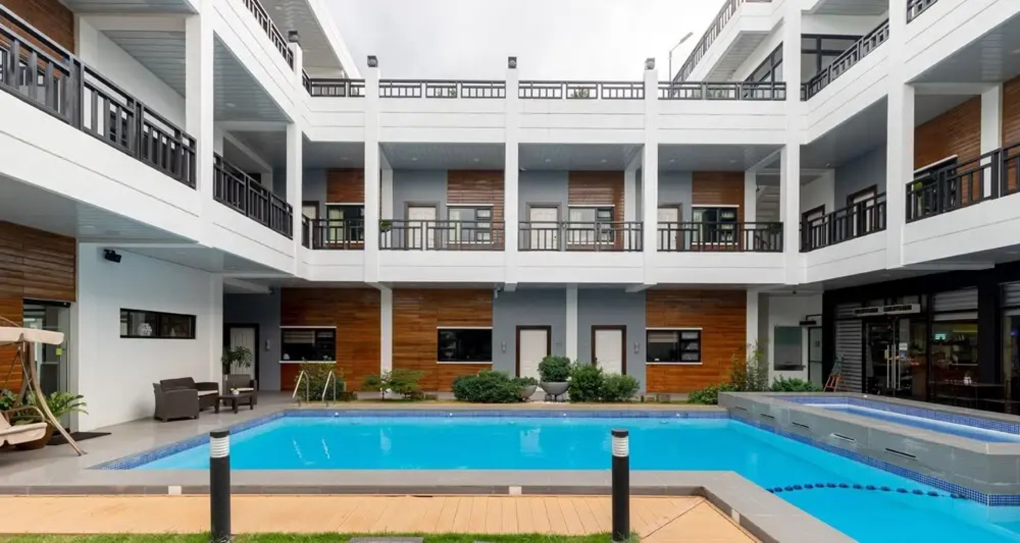 Zen Rooms Elkanville Hotel