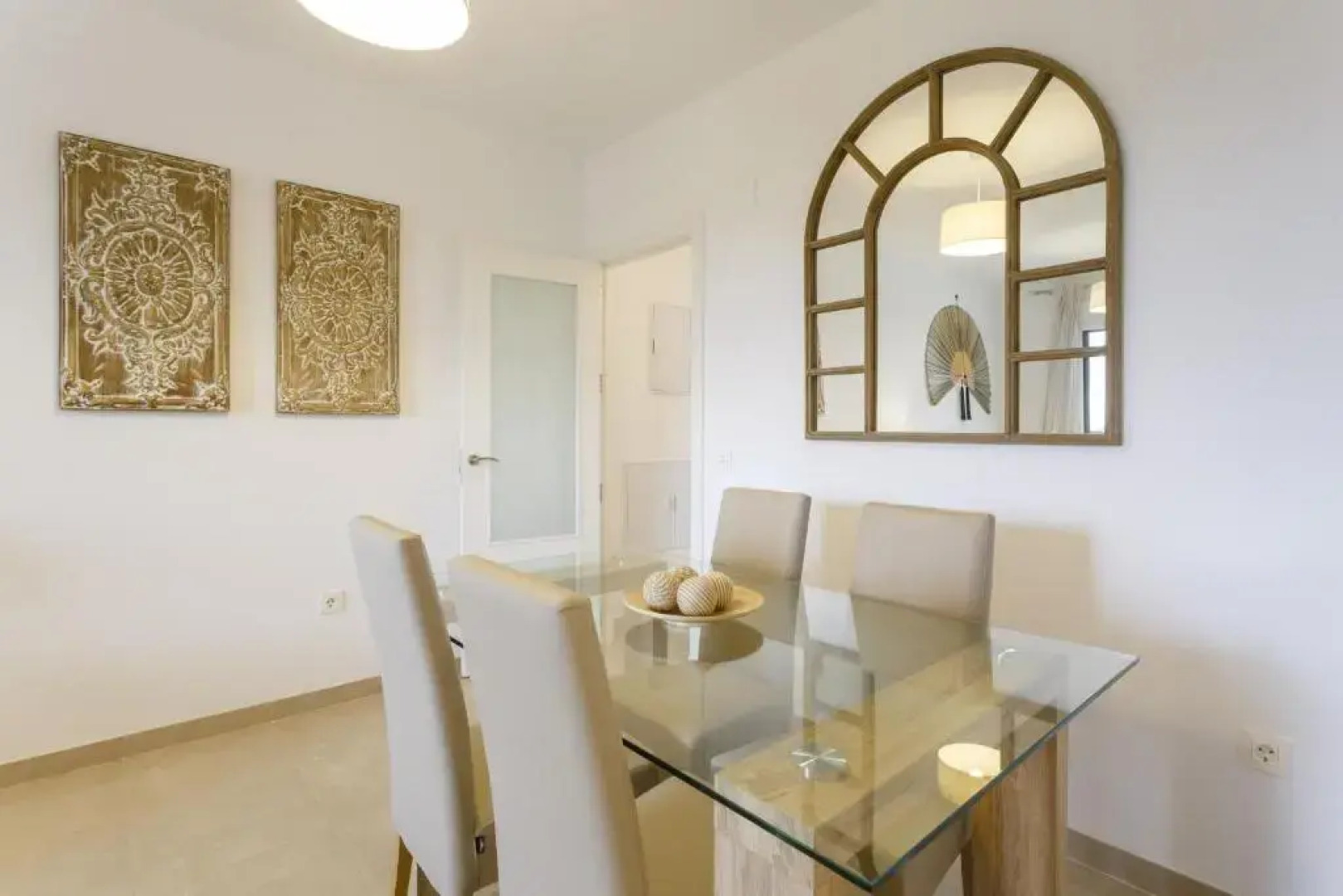 PALMERAS-CANDOR free parking by Cadiz4Rentals