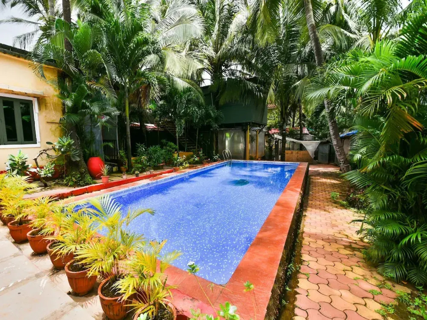 OYO 17264 Ashvem Beach Resort