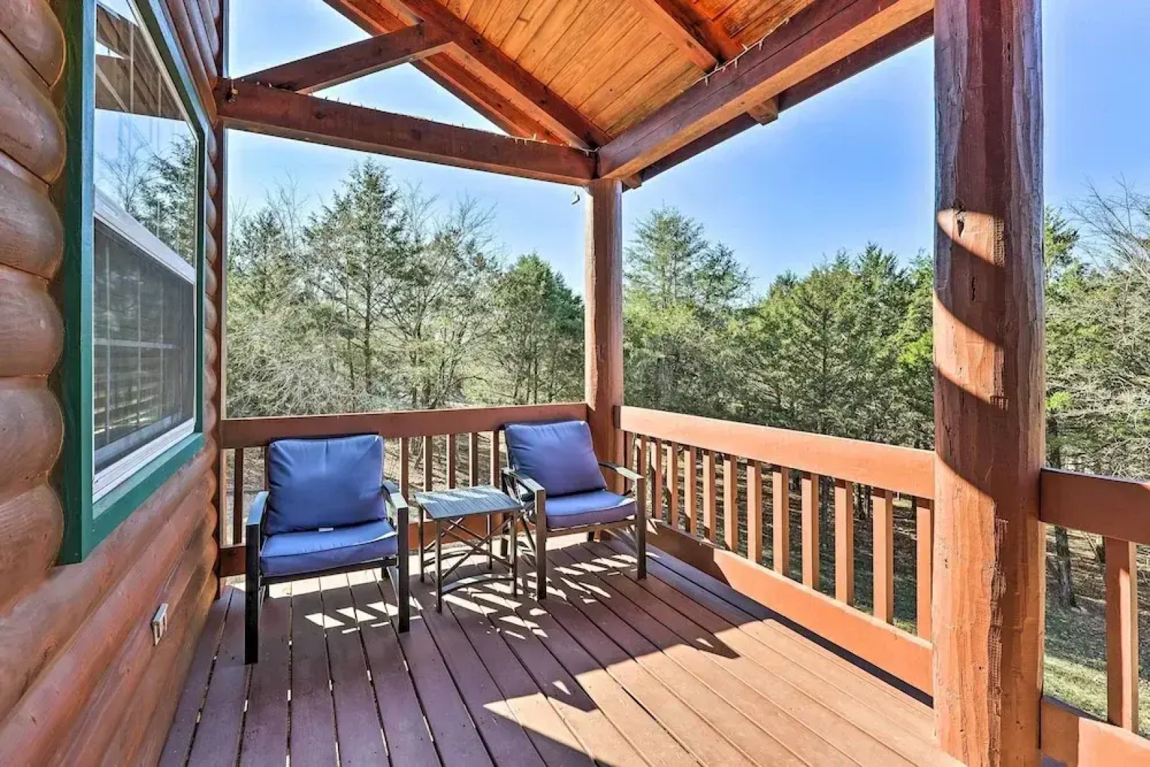 Family-friendly Cabin By Golf Course & Marina