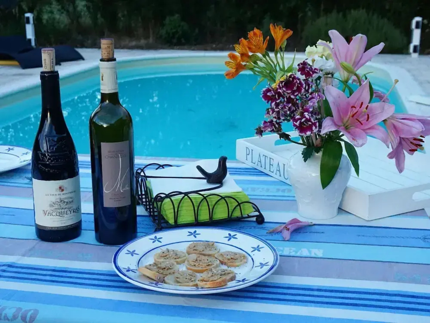 Sunflower Valley Villa, Leobard