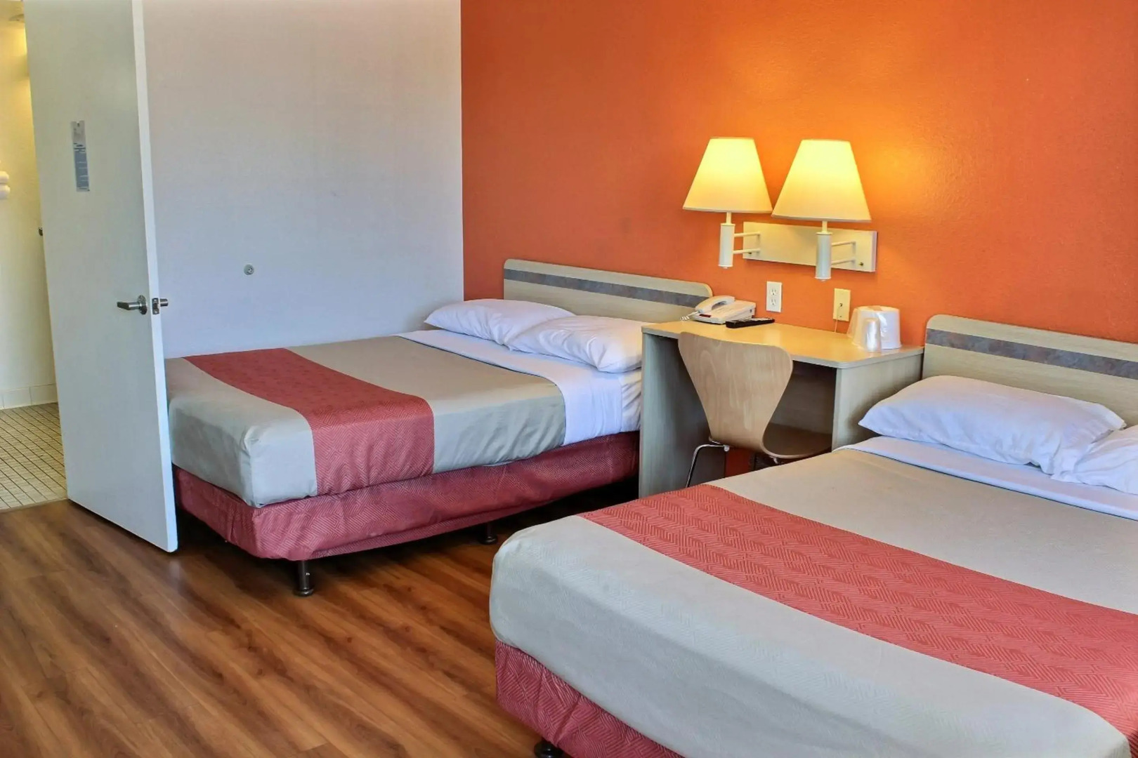 Motel 6 Coalinga, CA - East