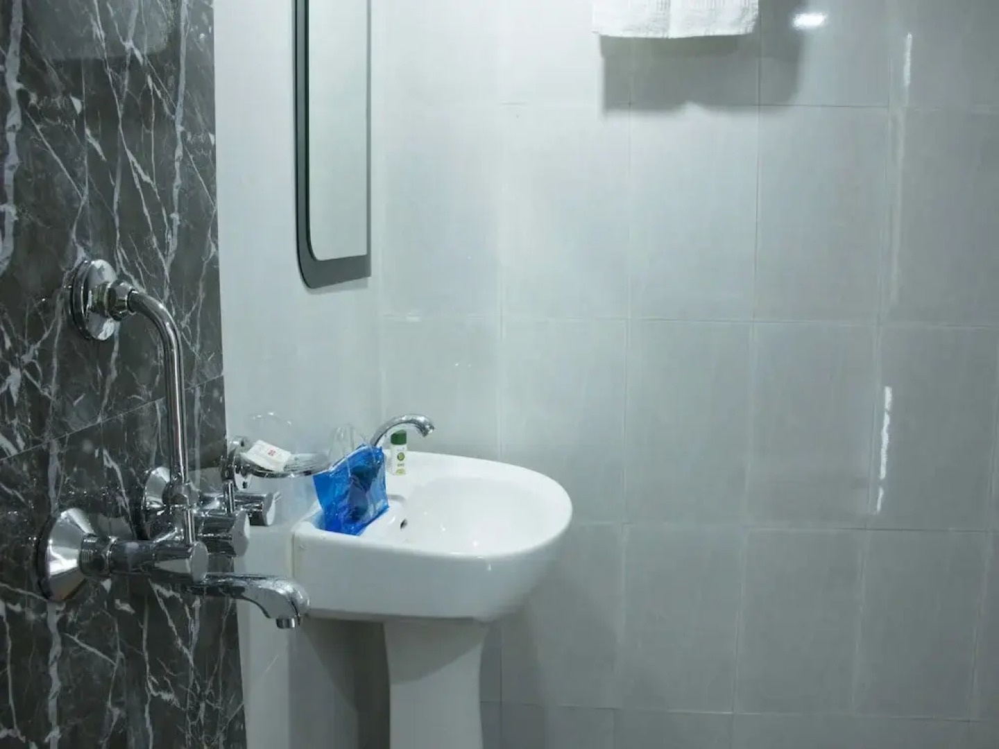 OYO Flagship 4989 The Welcomme Inn