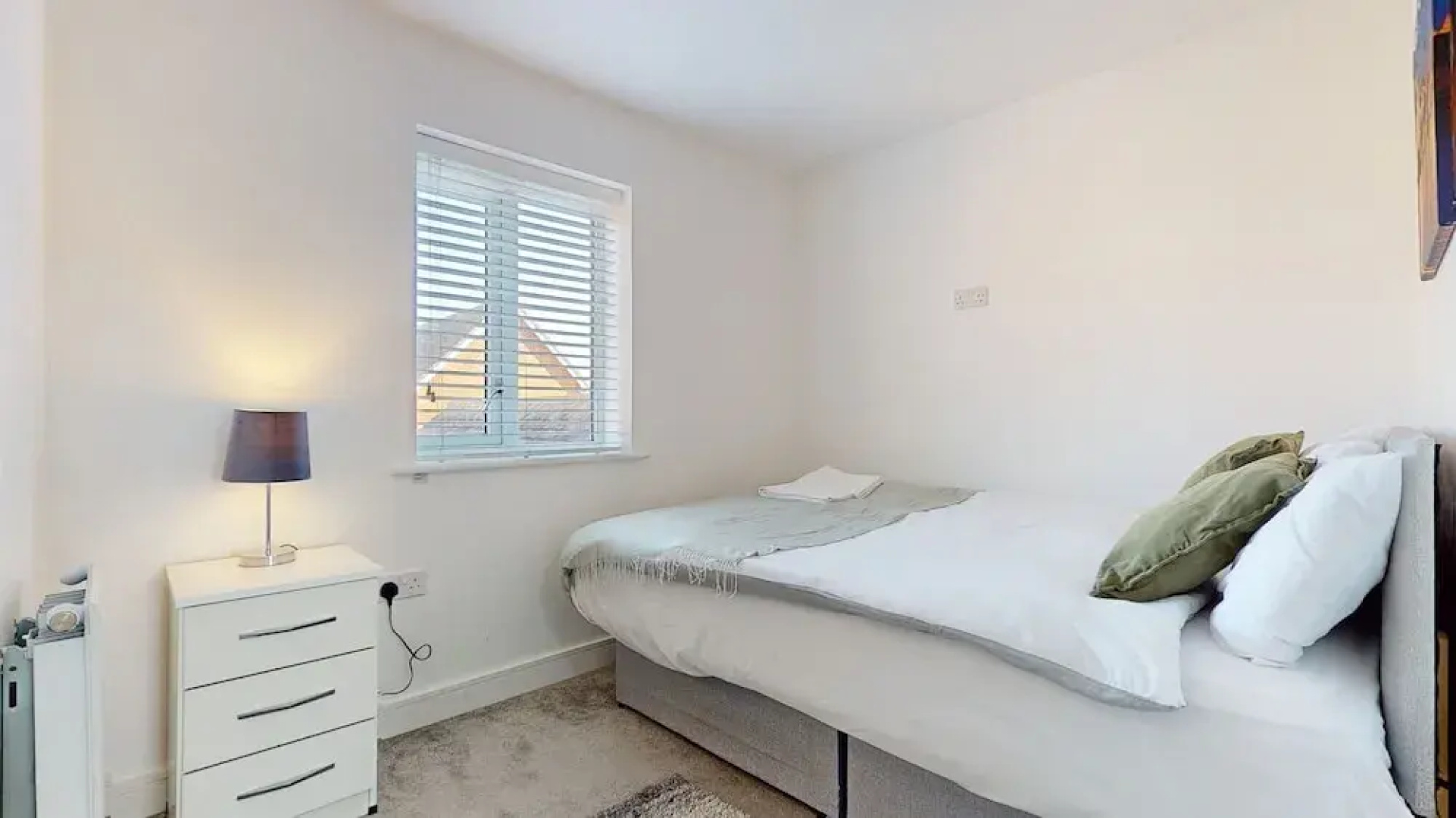 Tms Lovely 5-bed House in Stanford-le-hope