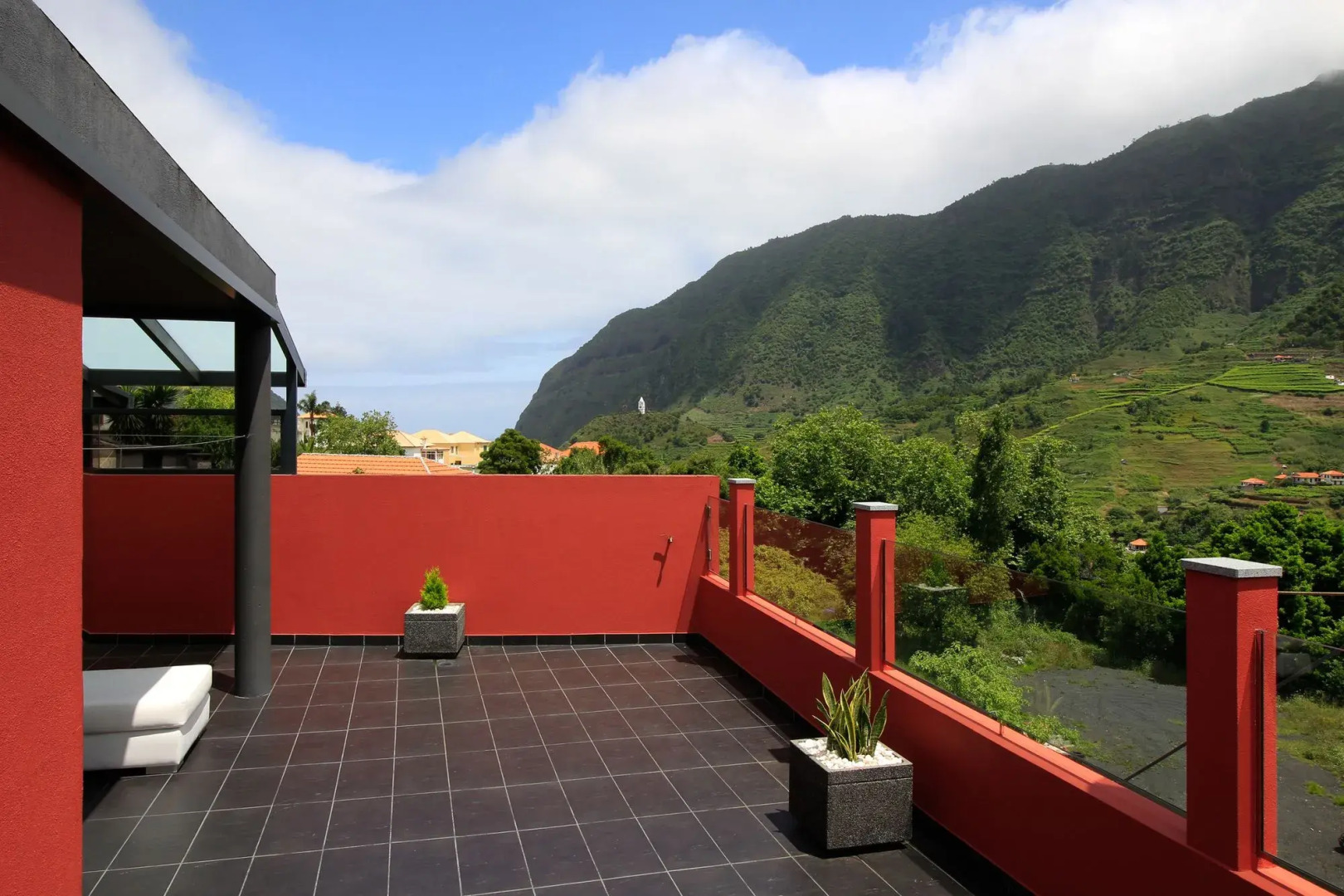 Casa Saramago by Analodges