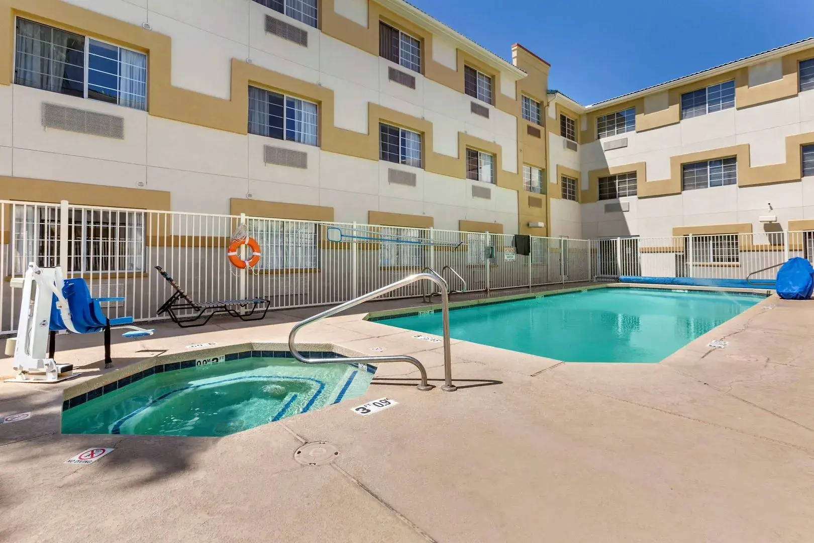 Comfort Suites Phoenix Airport