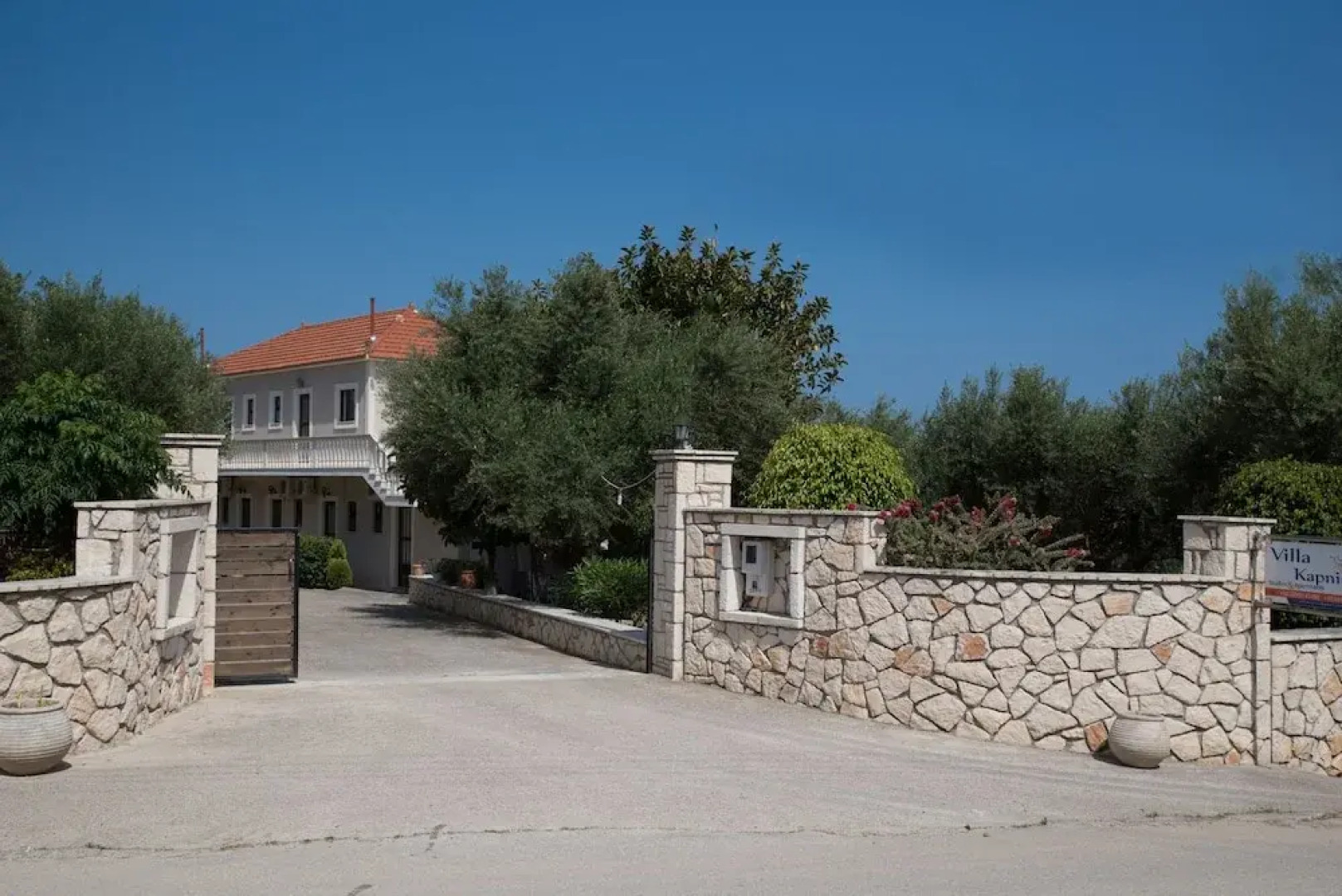 Villa Kapnisi