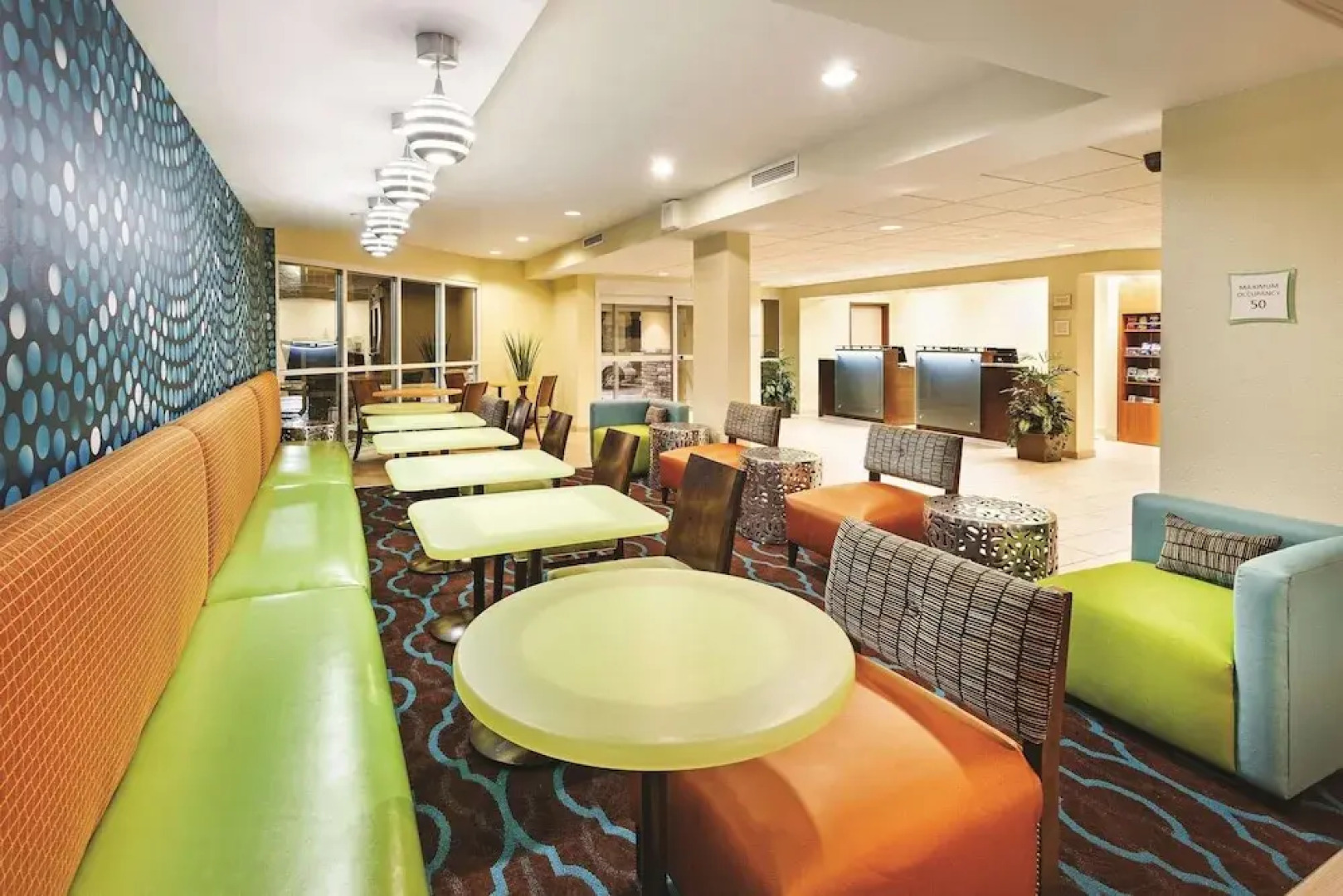 La Quinta Inn & Suites Knoxville Airport