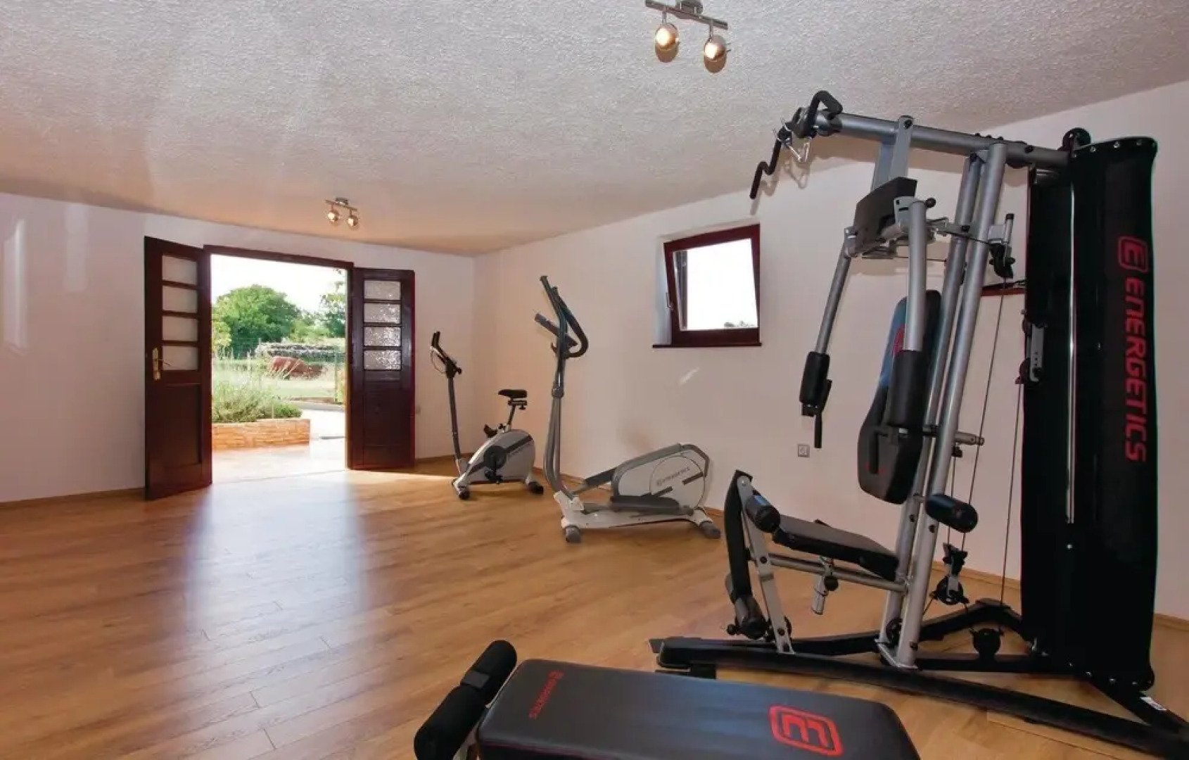 Stunning Home in Loborika With Wifi and 6 Bedrooms