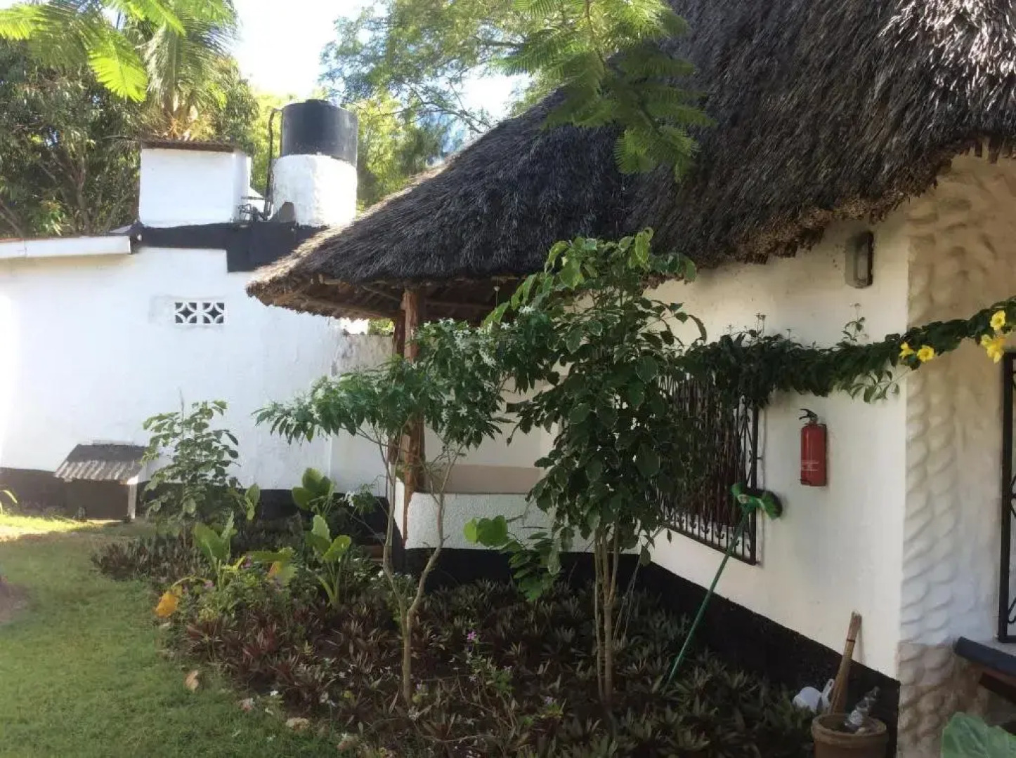 Diani Banda Cottages