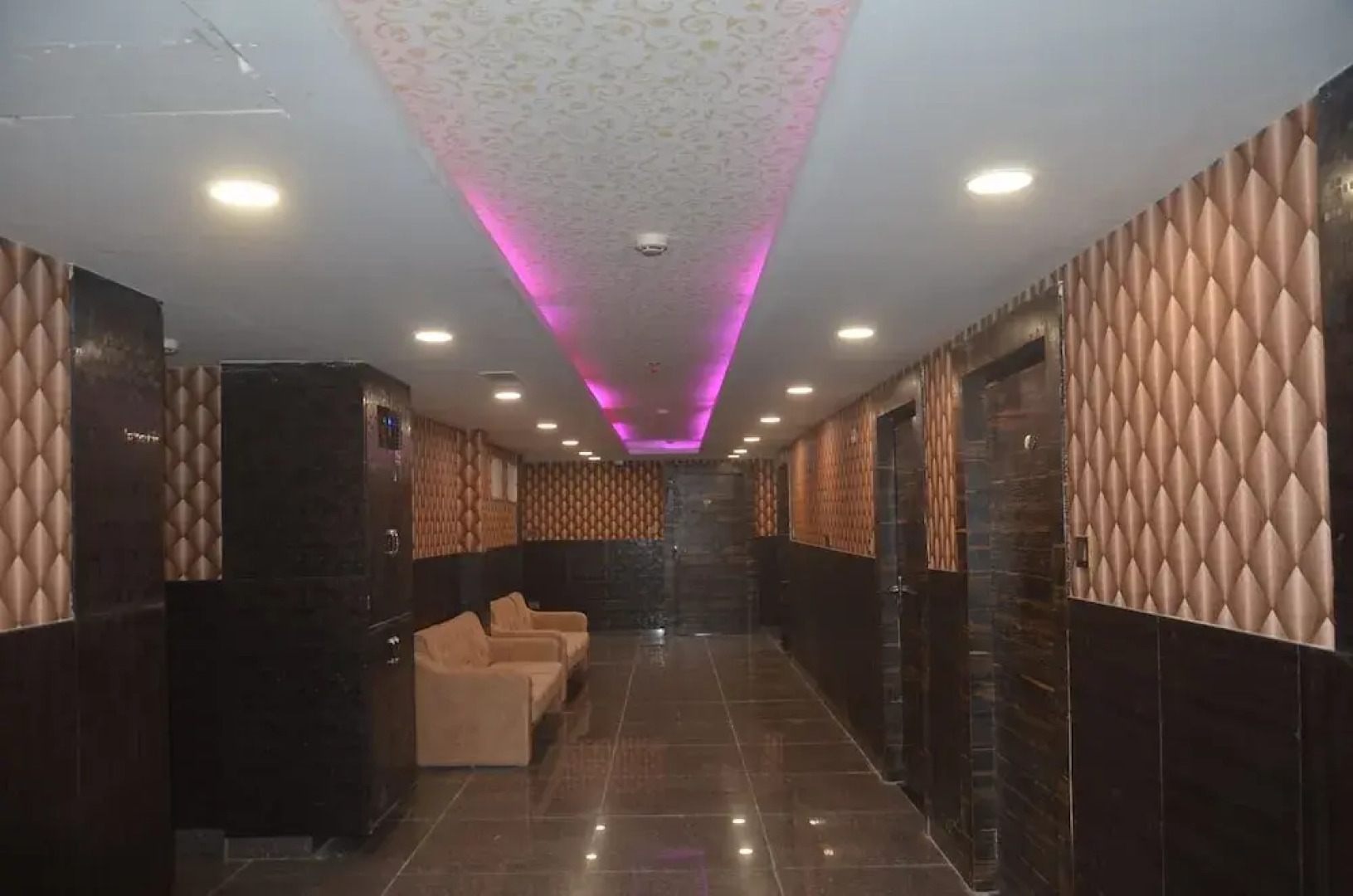 Hotel Rajeev Regency