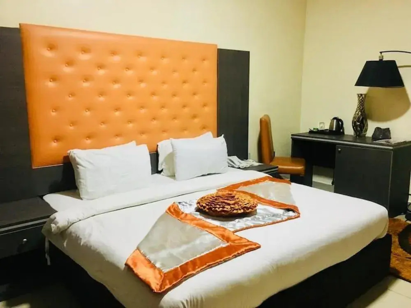 Le Paris Continental Hotel