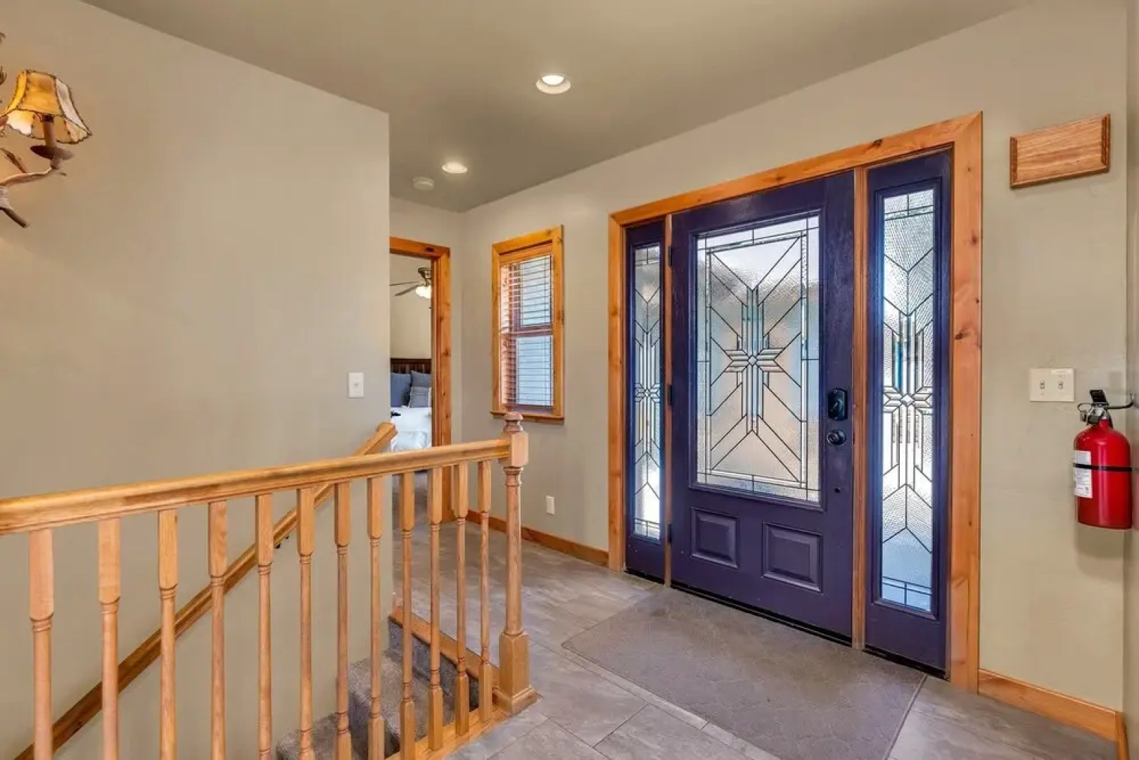 Bass Lake Beauty! 4 BDR Sleeps 16, Lakefront Views