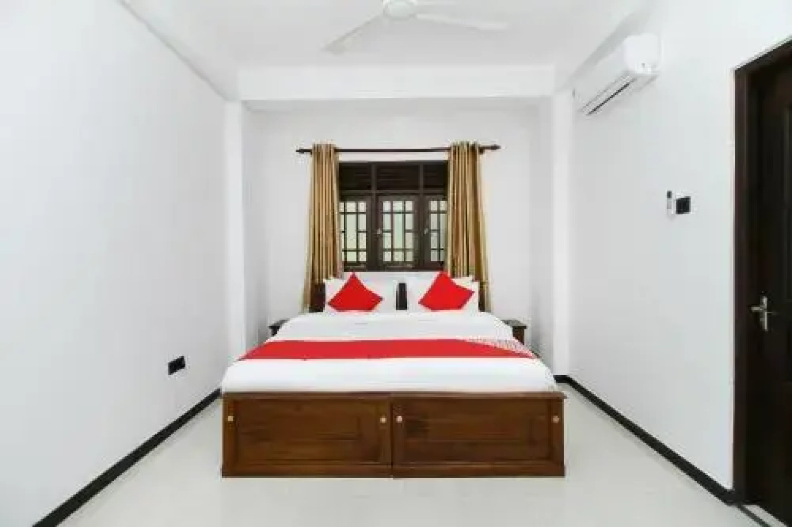 OYO 407 Royal Rich Villa