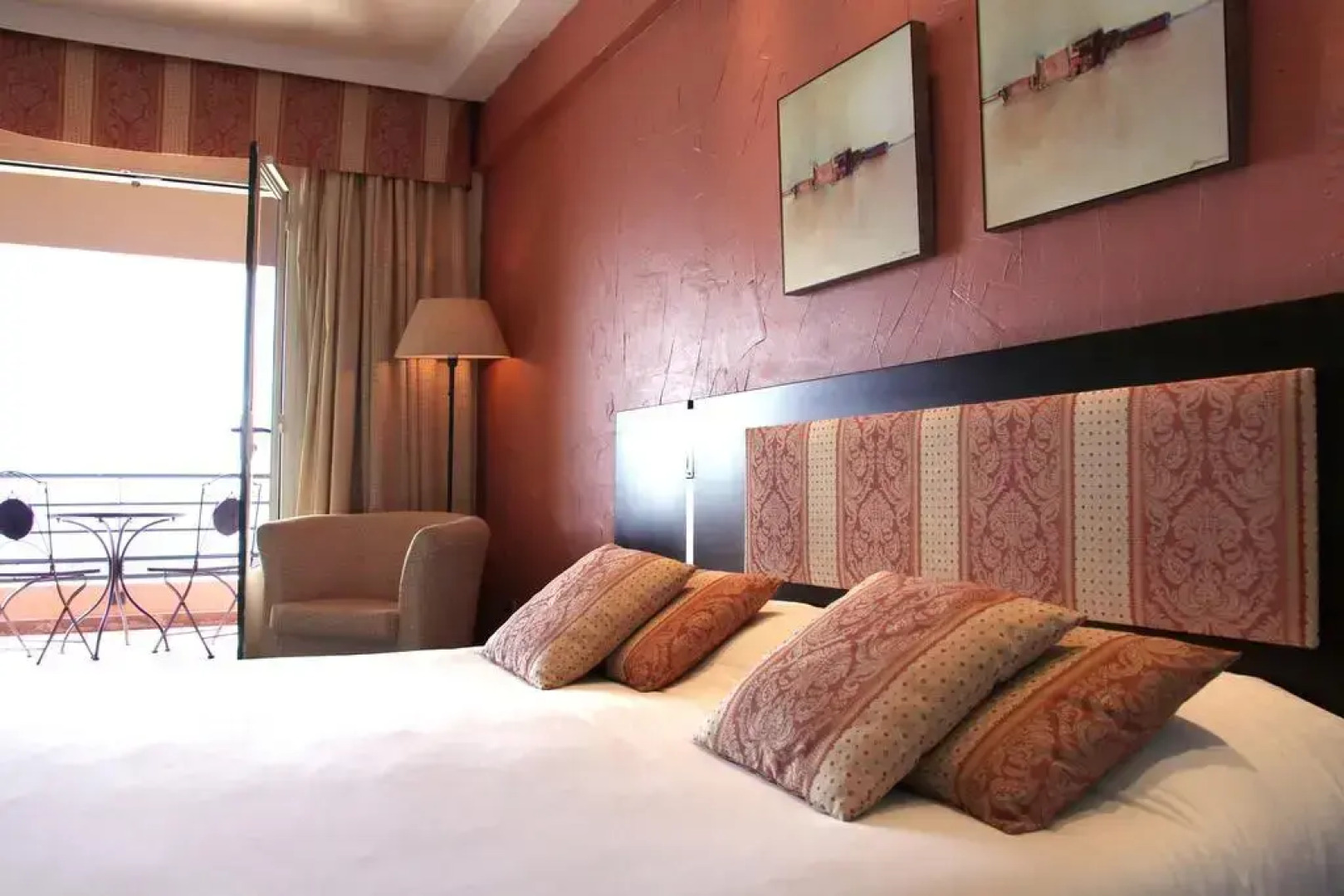 Surplage Hôtel Cavalière