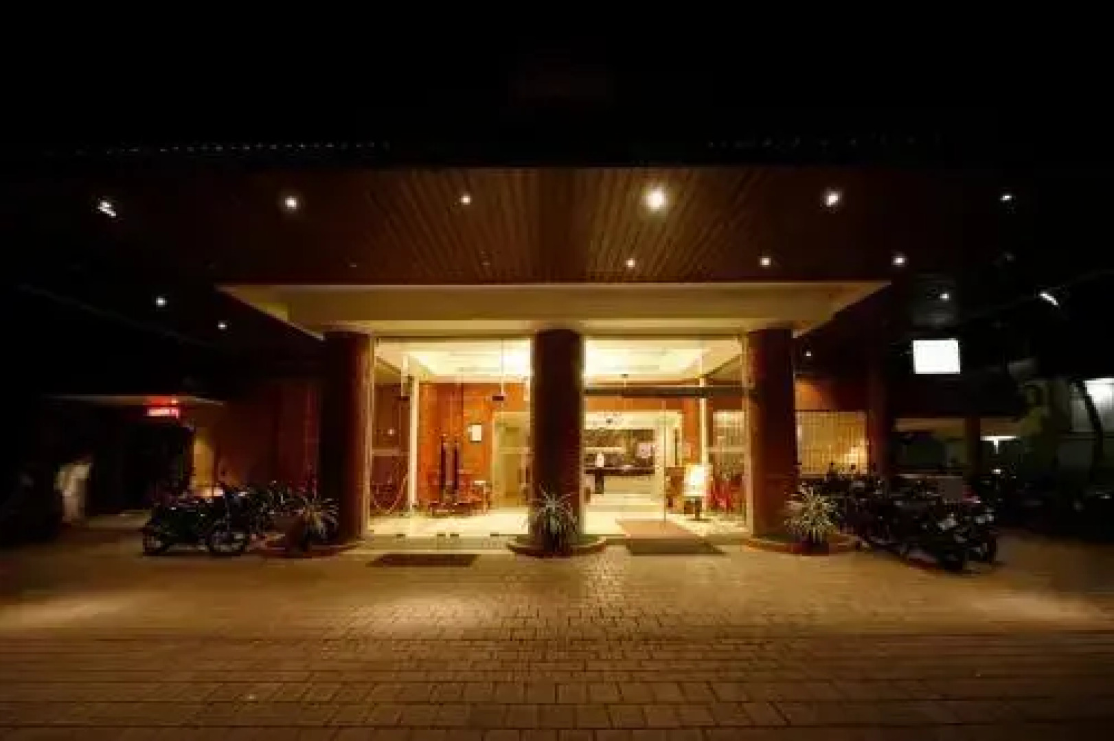 Hotel Park Residency