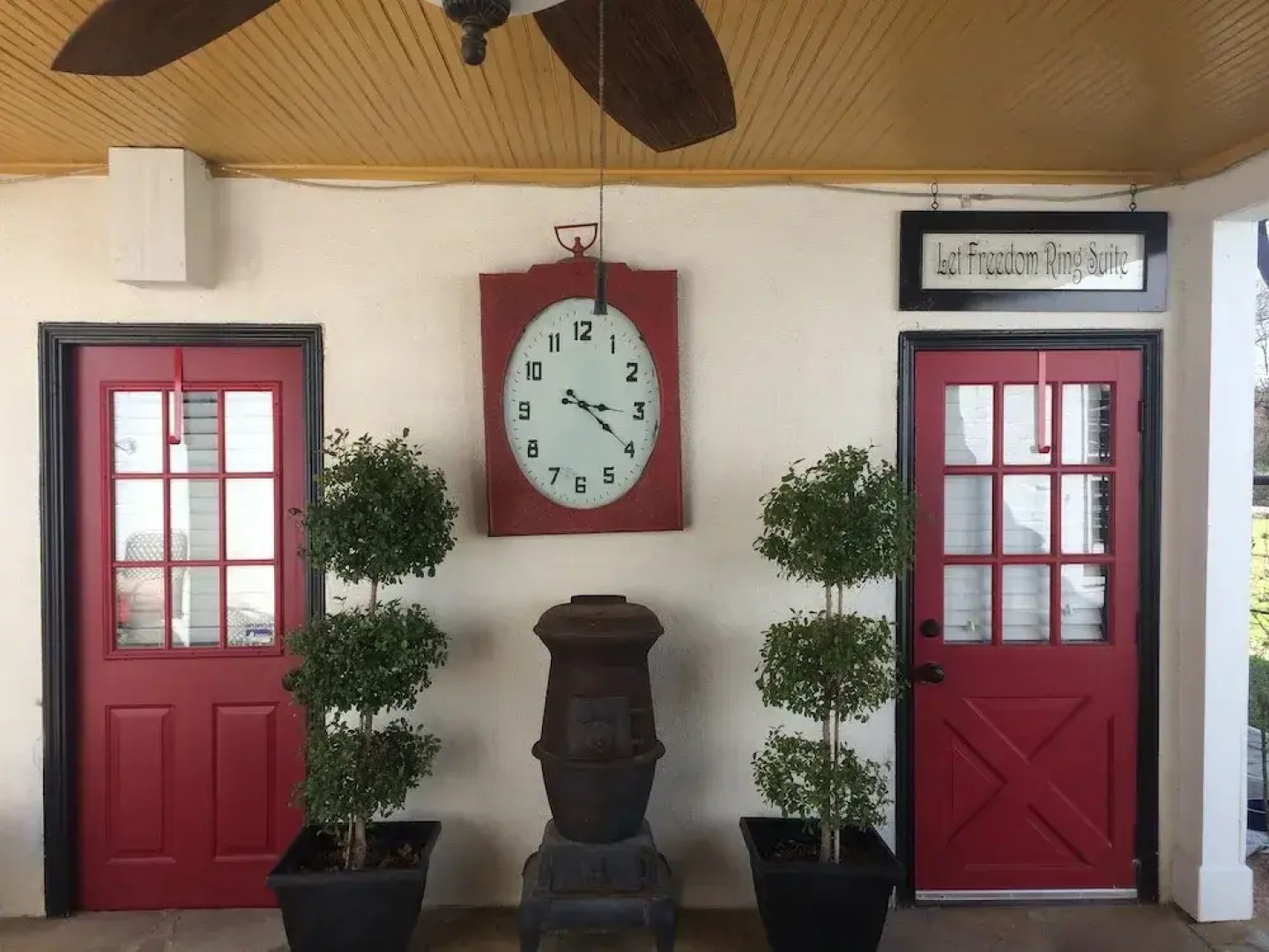 The Old Liberty Schoolhouse B&B