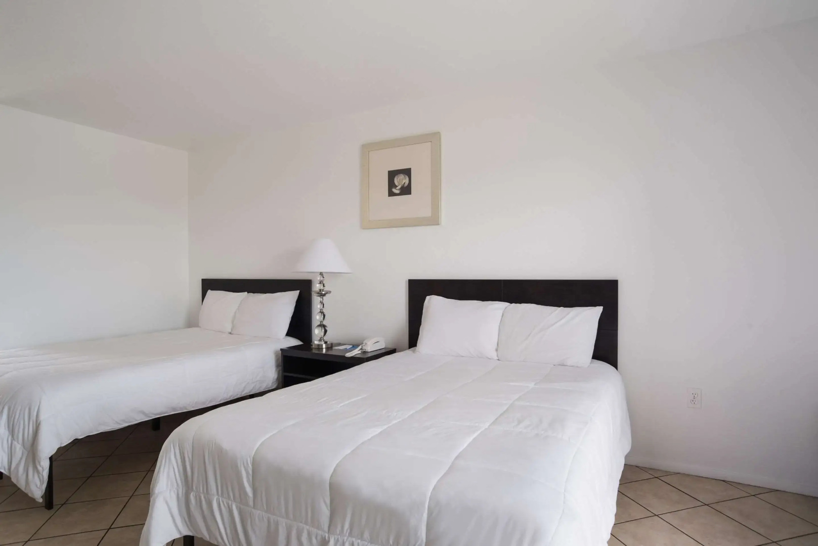 Rodeway Inn at Somers Cove Marina