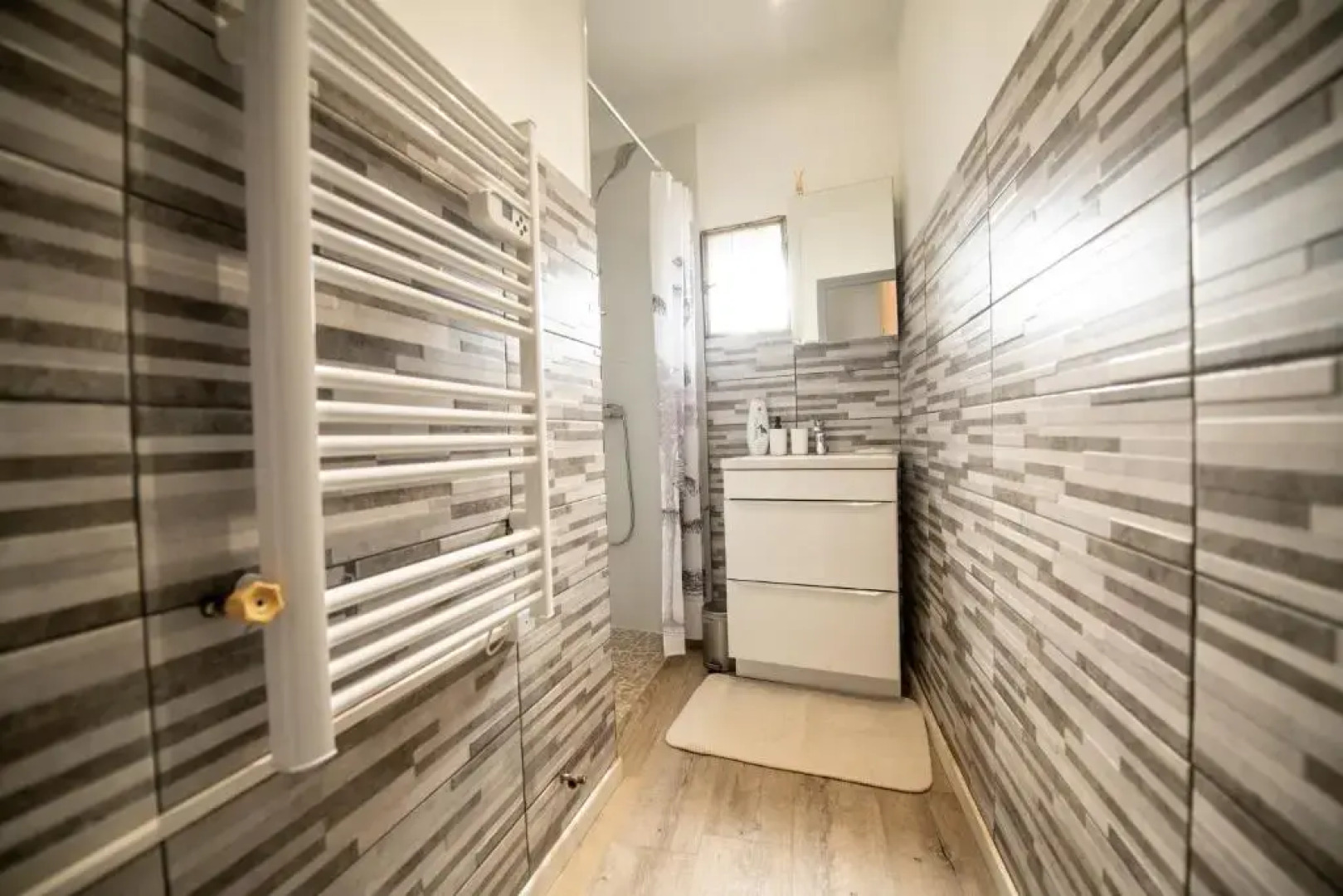 Aux portes de Lyon Tout confort emplacement idéale