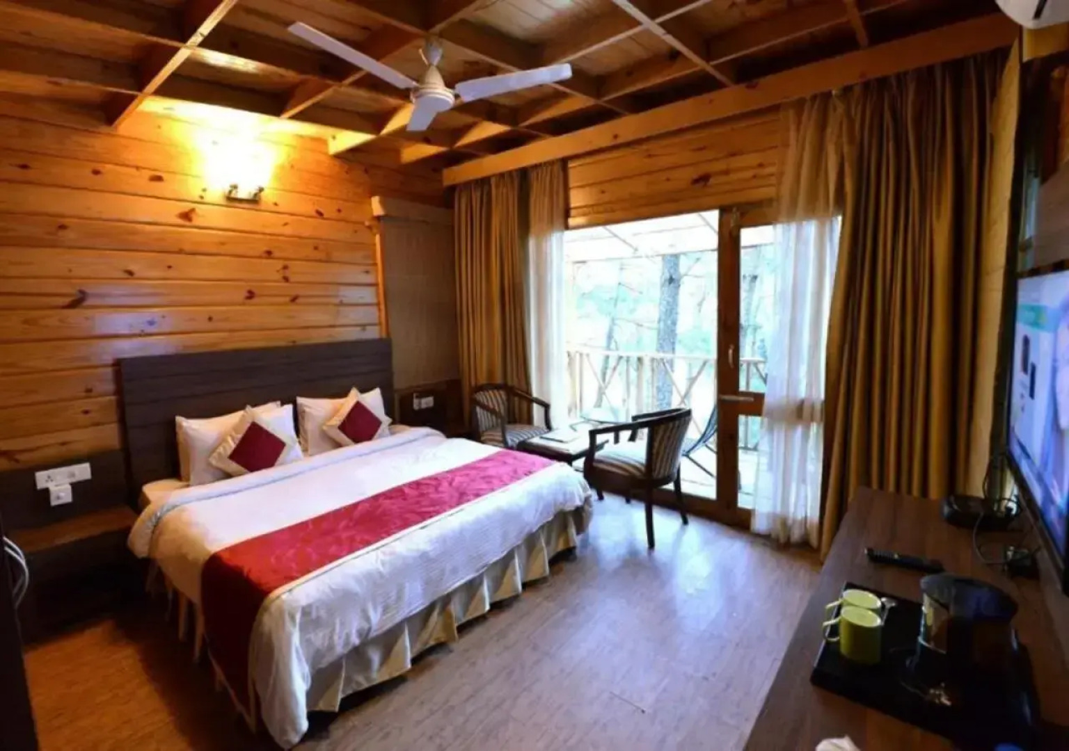 Kasauli Hills Resort