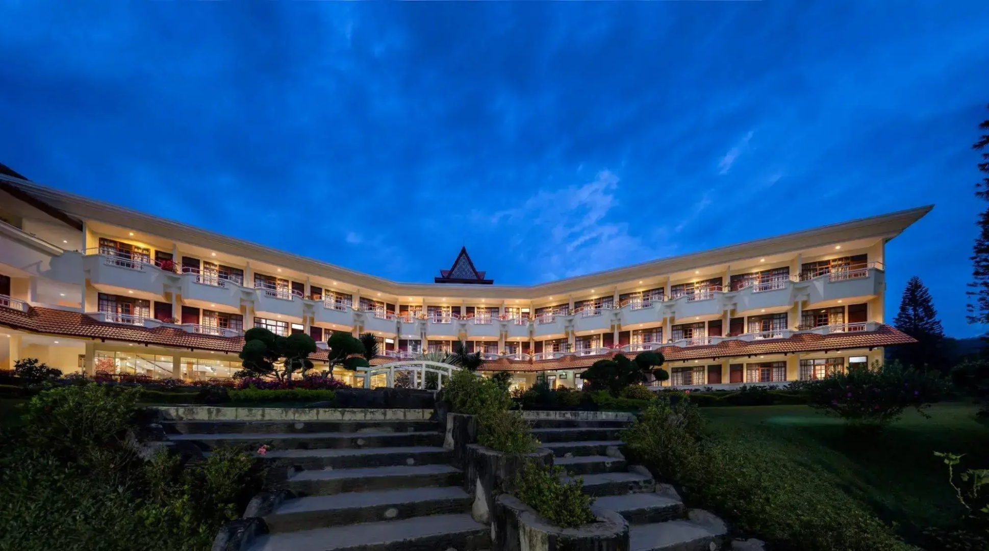 Sinabung Hills Resort