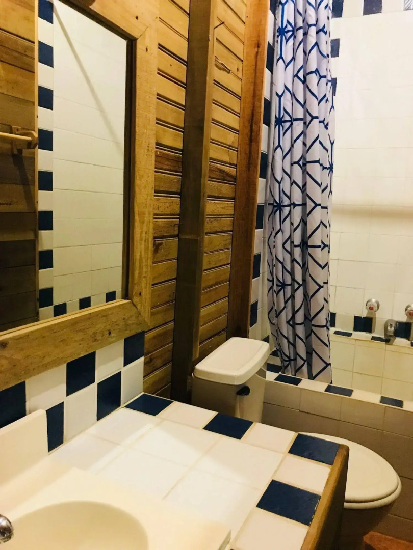 Roatan Bed & Breakfast Apartments