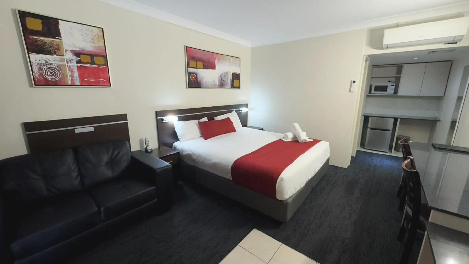 Golden West Motor Inn