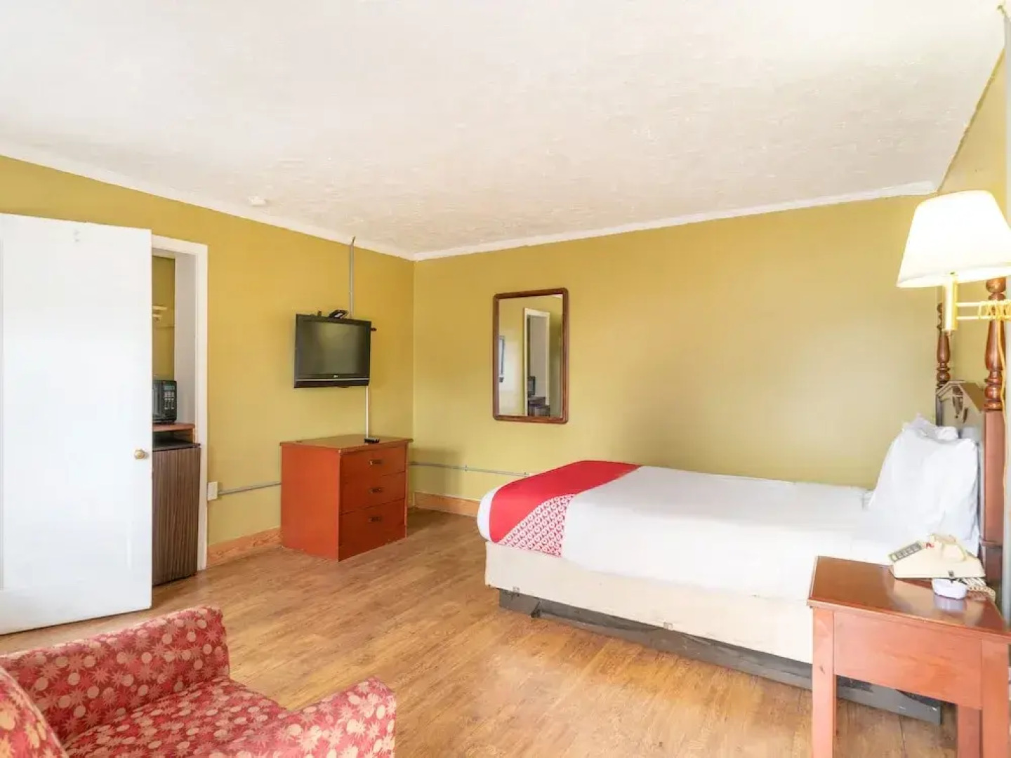 OYO Hotel Rowland I-95