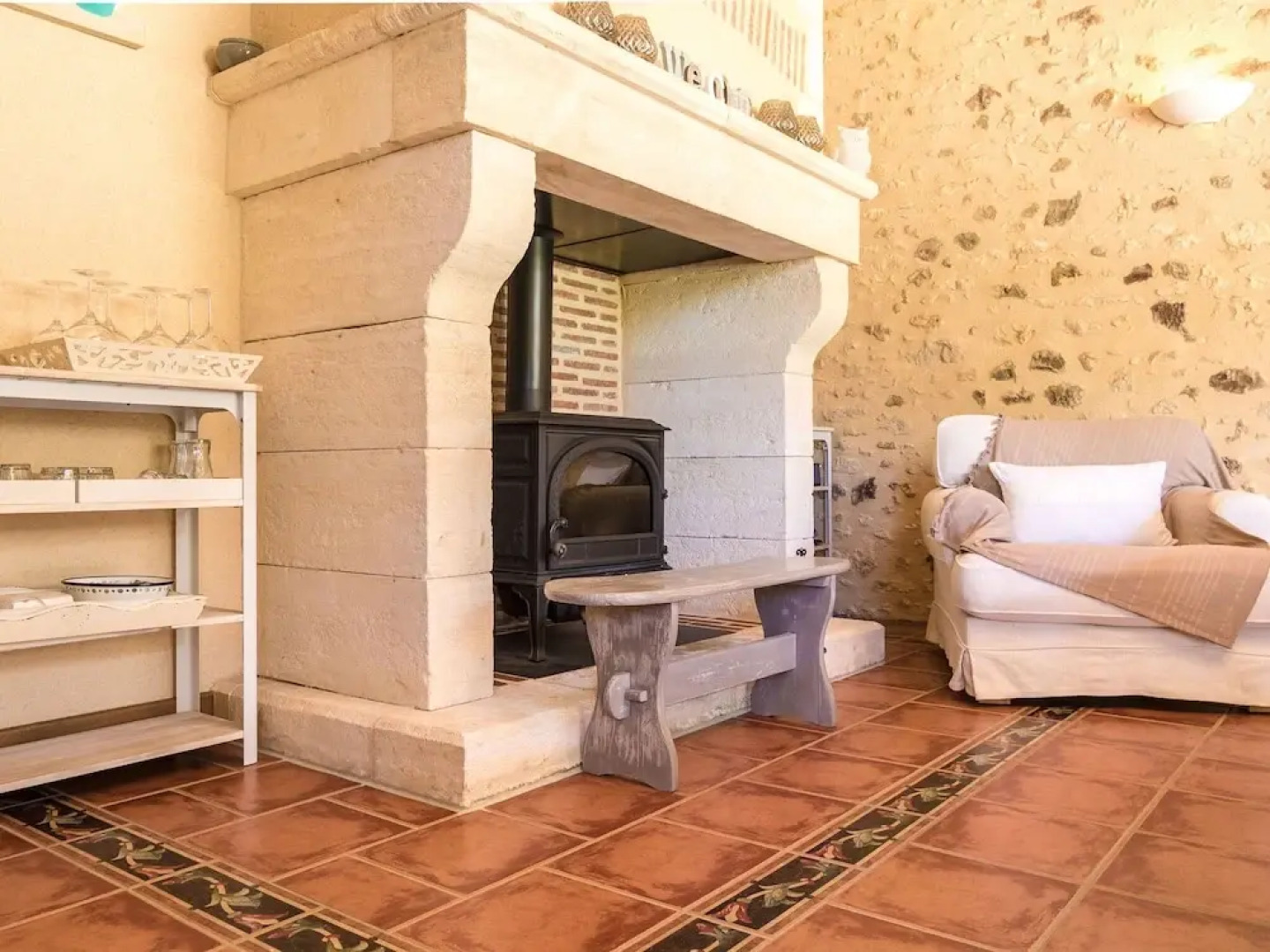 Armhouse With Artistic Interiors and Pvt. Pool in STE Alvère