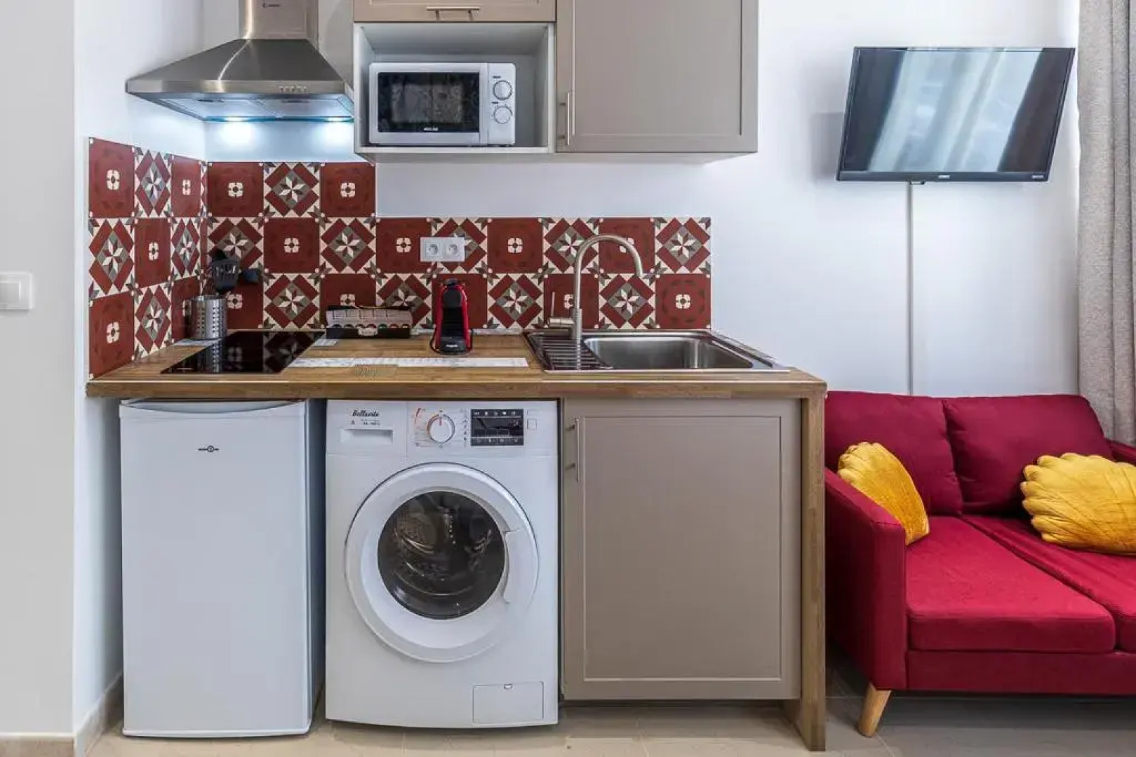 Escape time in Paris