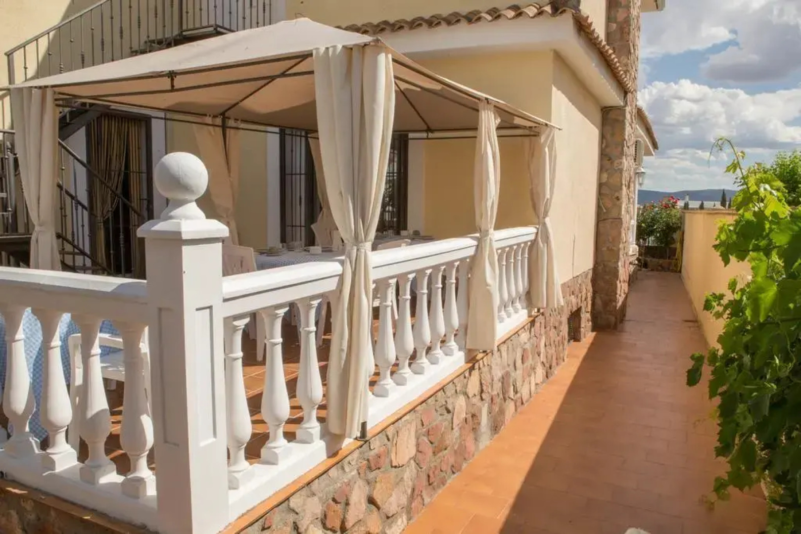 La Rosaleda De Orgaz