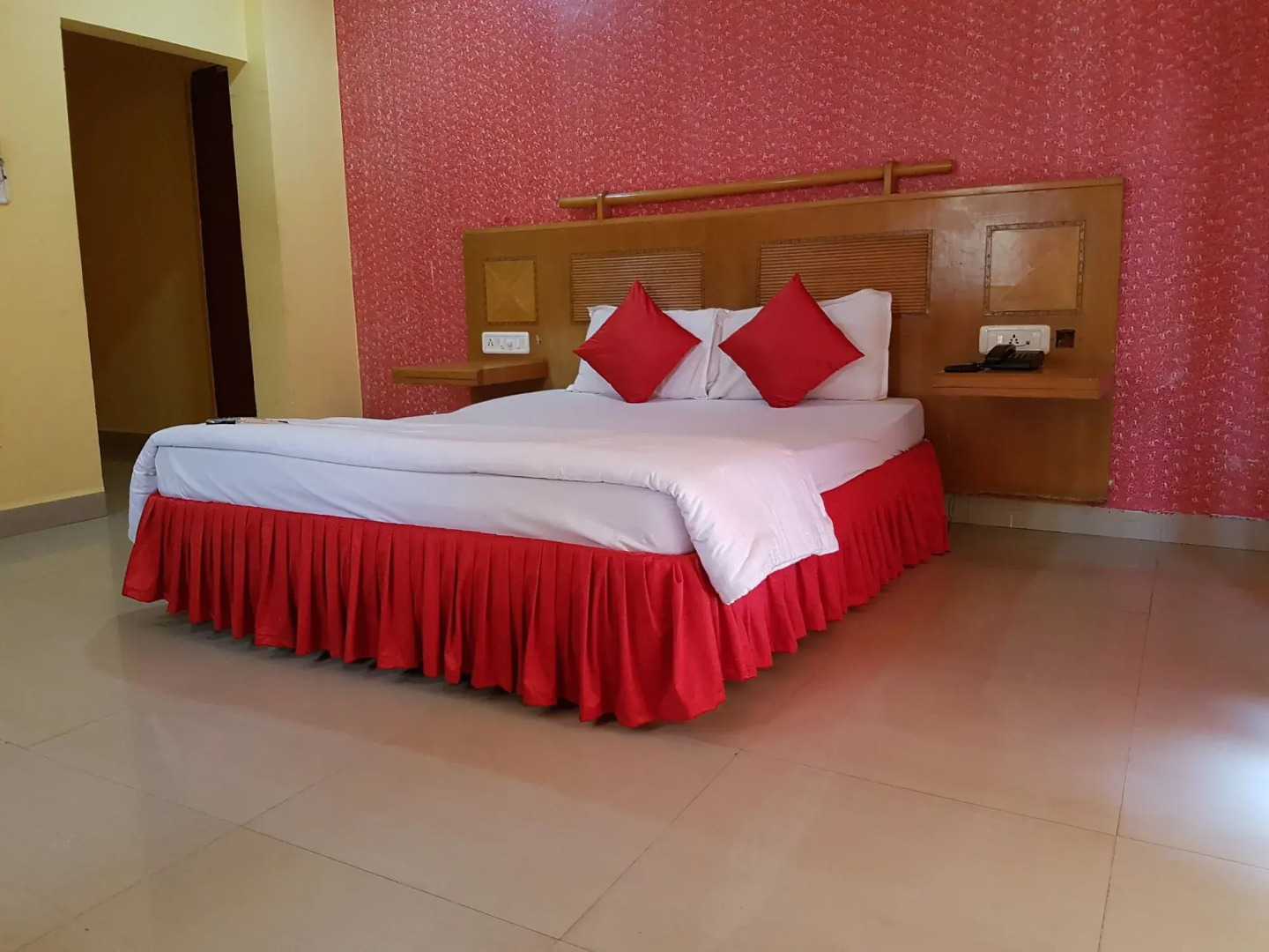 Krish Holiday Inn Baga